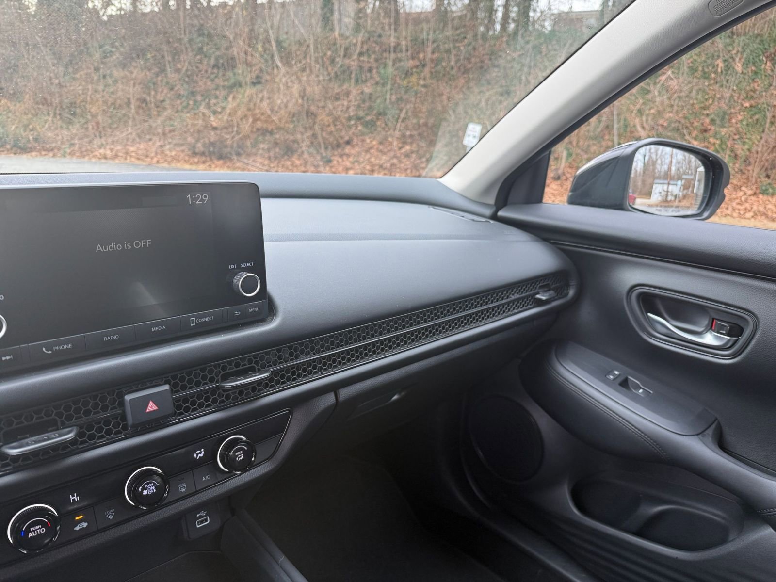 Thumbnail: 2025 Honda HR-V - 34