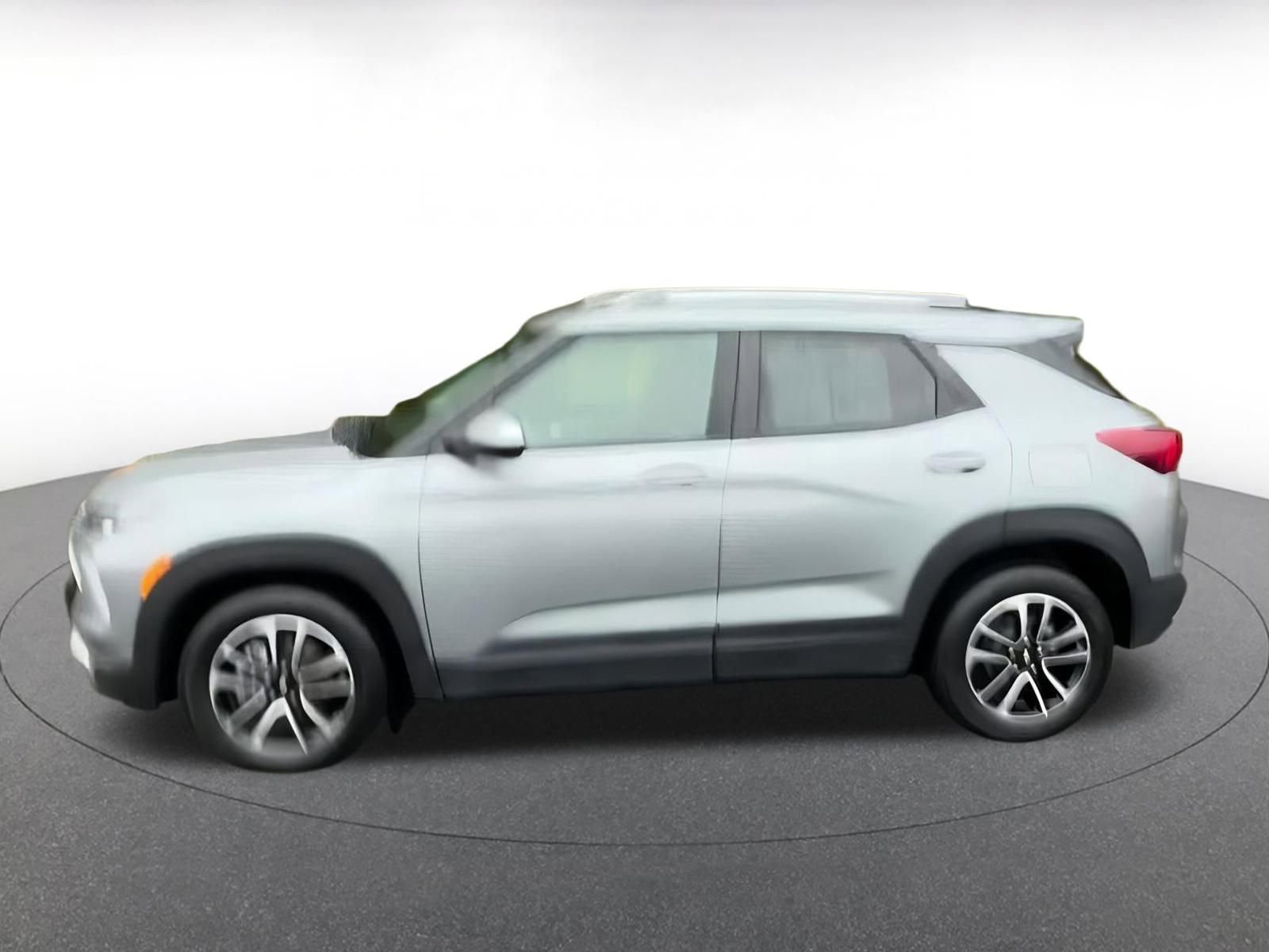 Thumbnail: 2025 Chevrolet TrailBlazer - 9