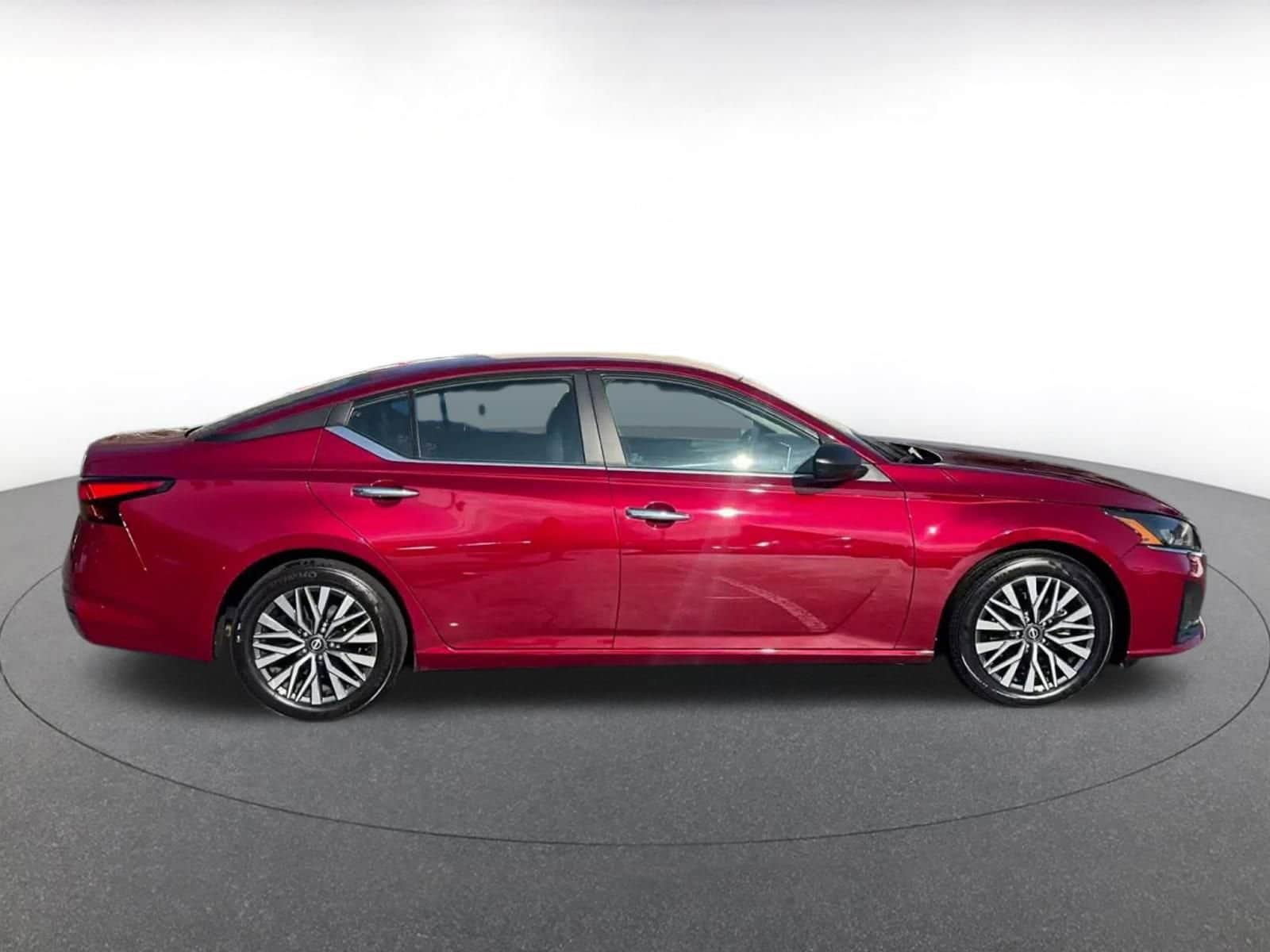 Thumbnail: 2025 Nissan Altima - 16