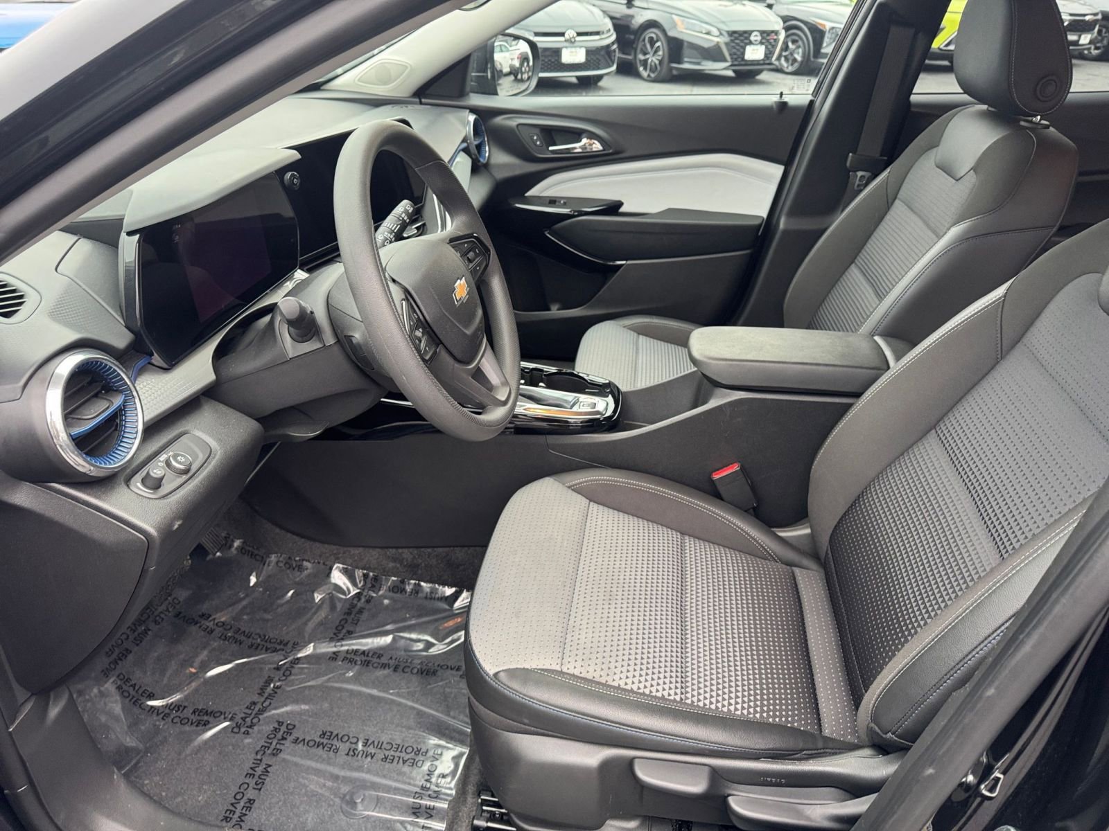 Thumbnail: 2025 Chevrolet Trax - 21