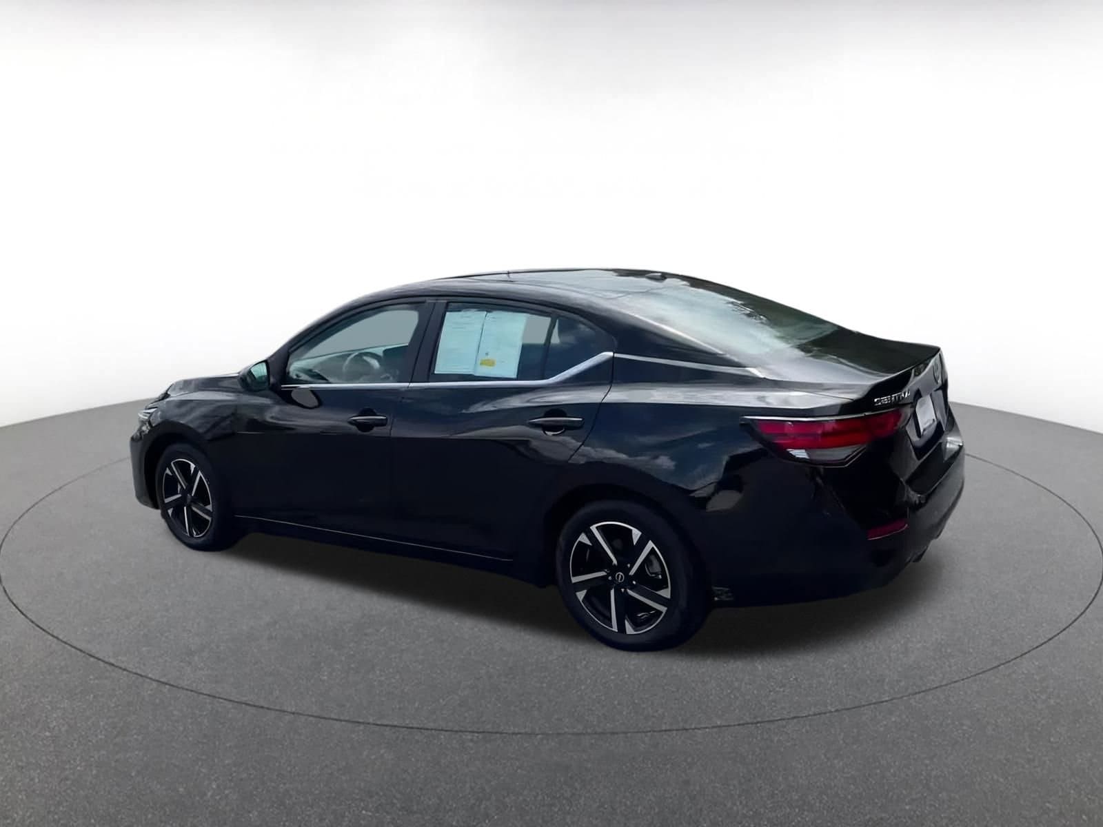 Thumbnail: 2024 Nissan Sentra - 9
