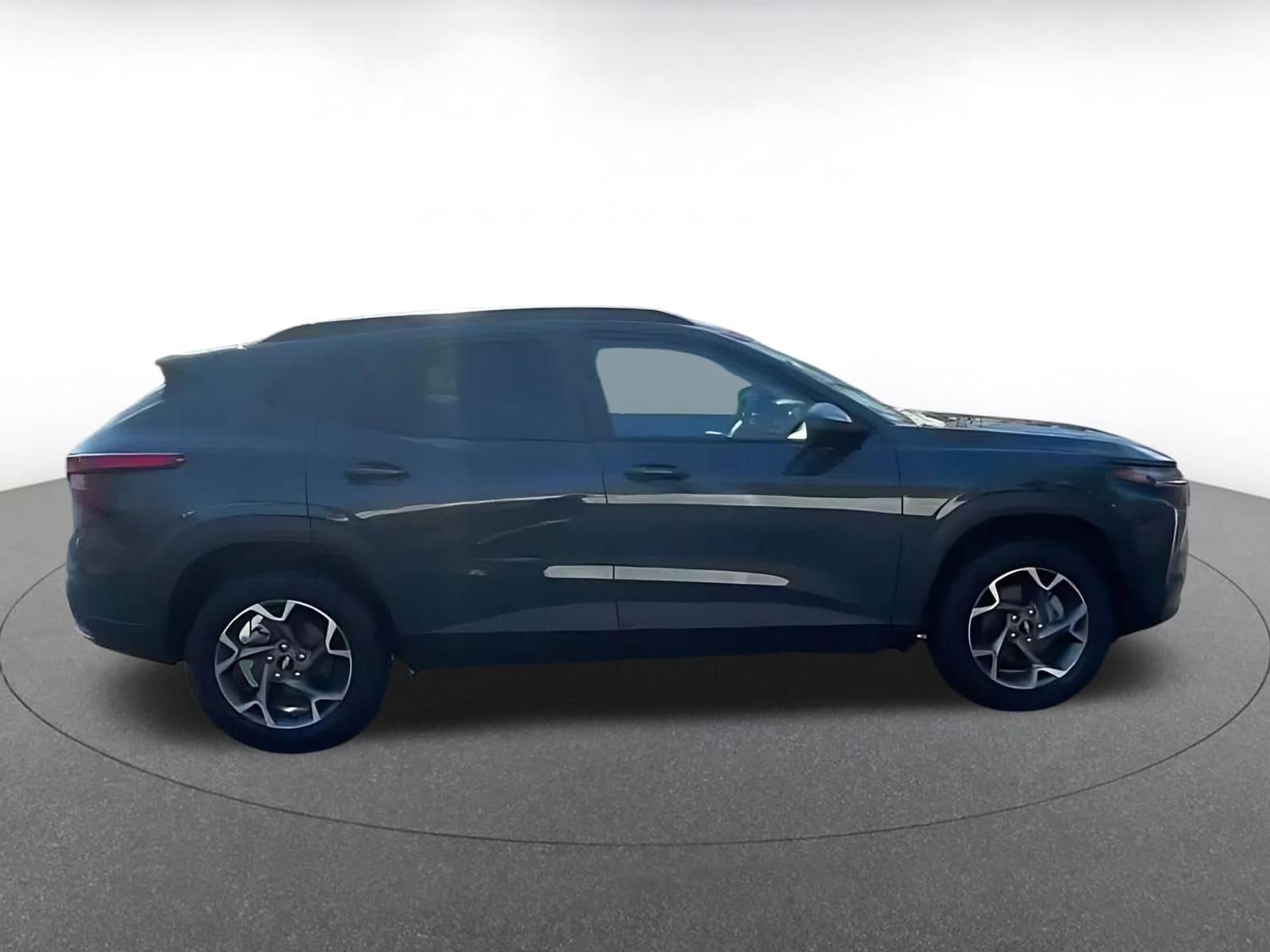 Thumbnail: 2025 Chevrolet Trax - 16