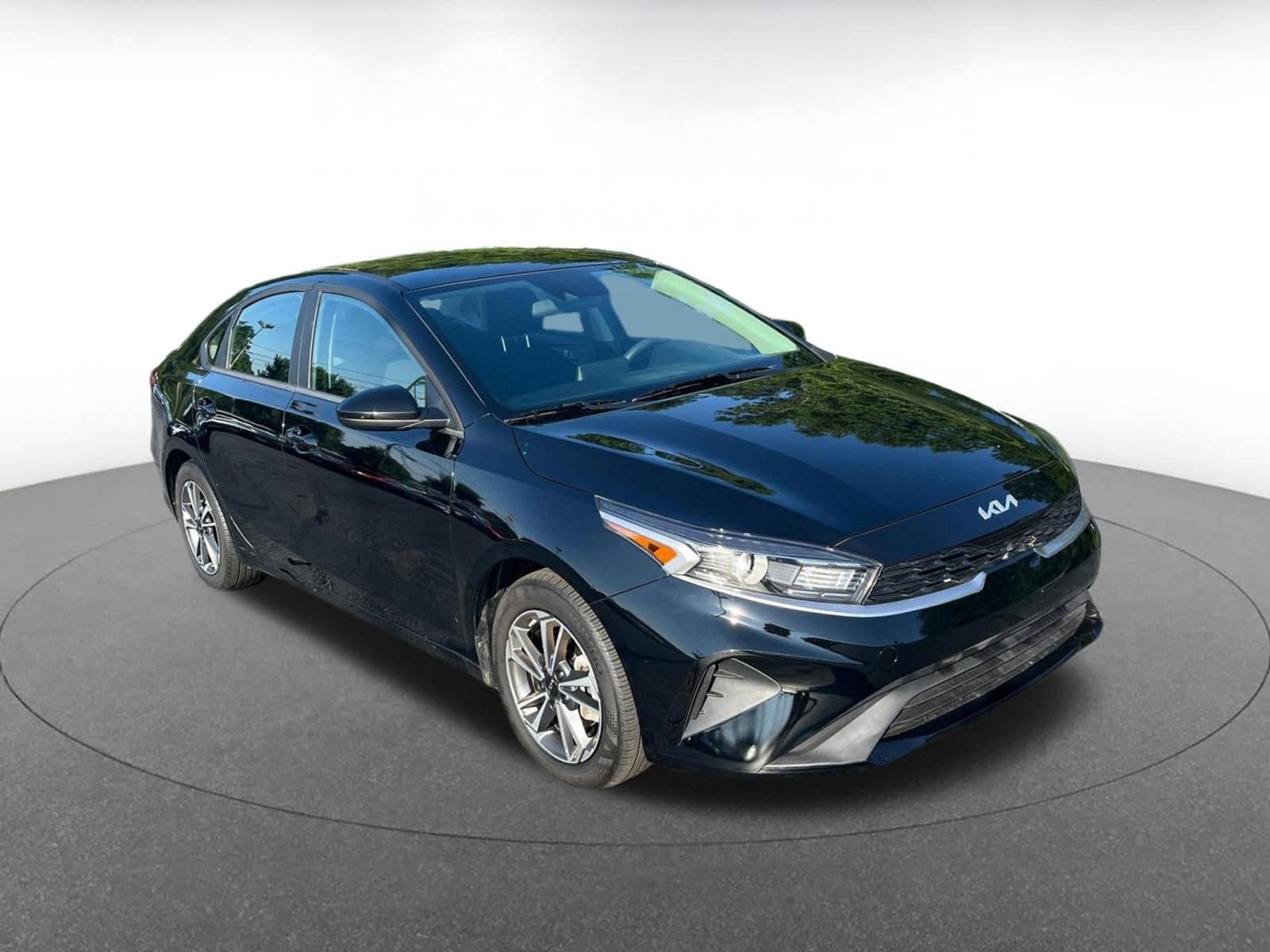Thumbnail: 2024 Kia Forte - 1
