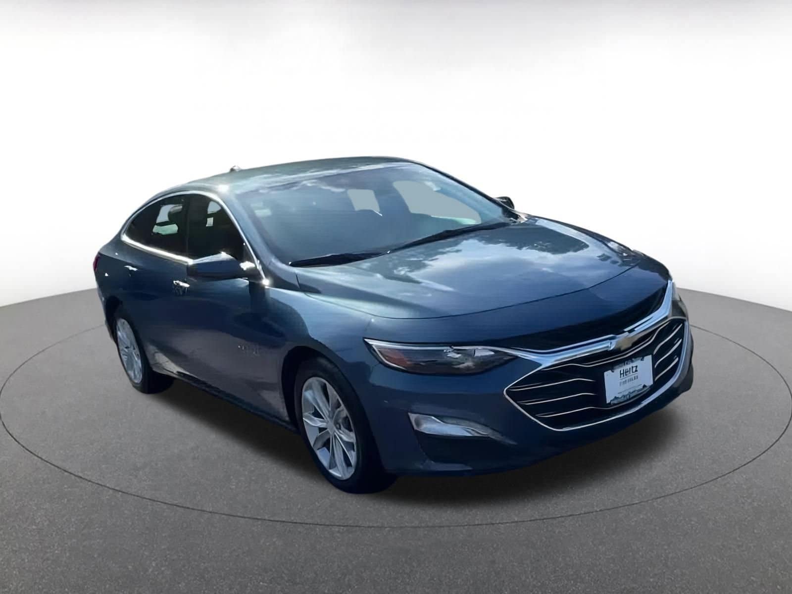 Thumbnail: 2024 Chevrolet Malibu - 3