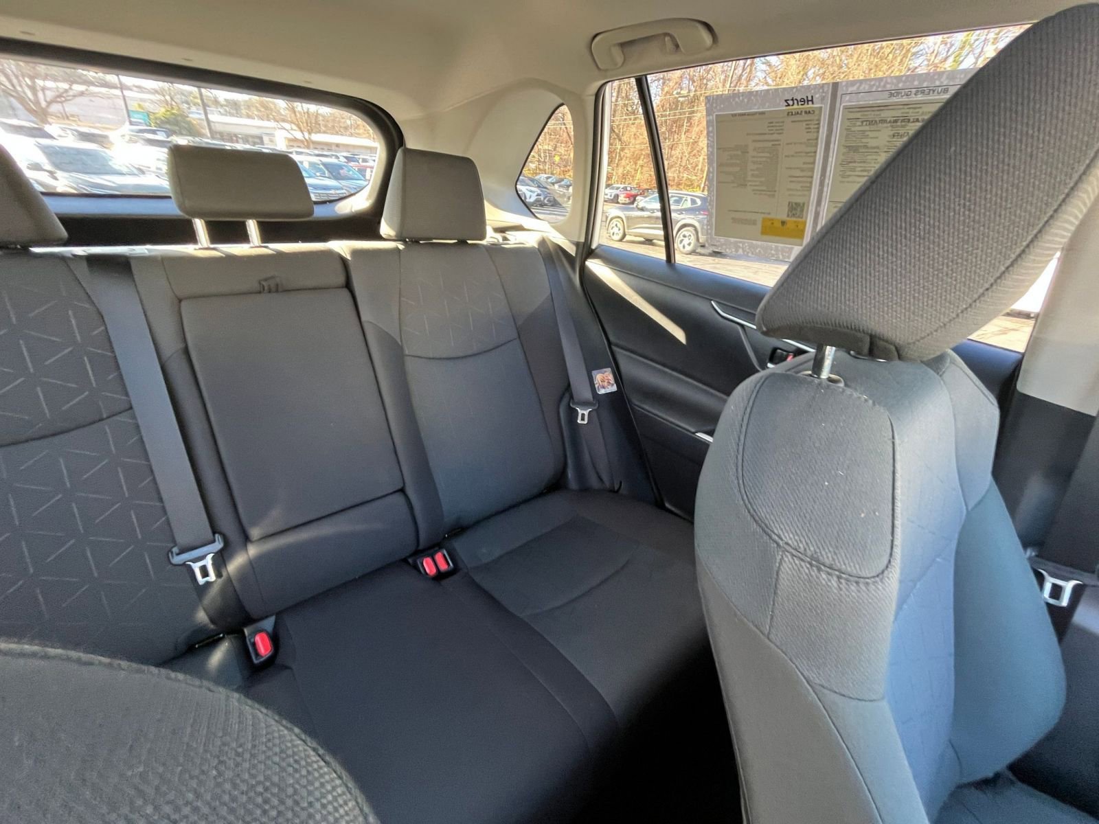 Thumbnail: 2025 Toyota RAV4 - 33