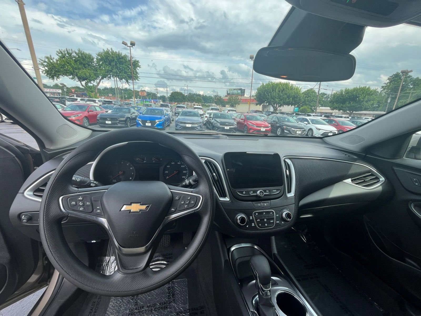 Thumbnail: 2024 Chevrolet Malibu - 28