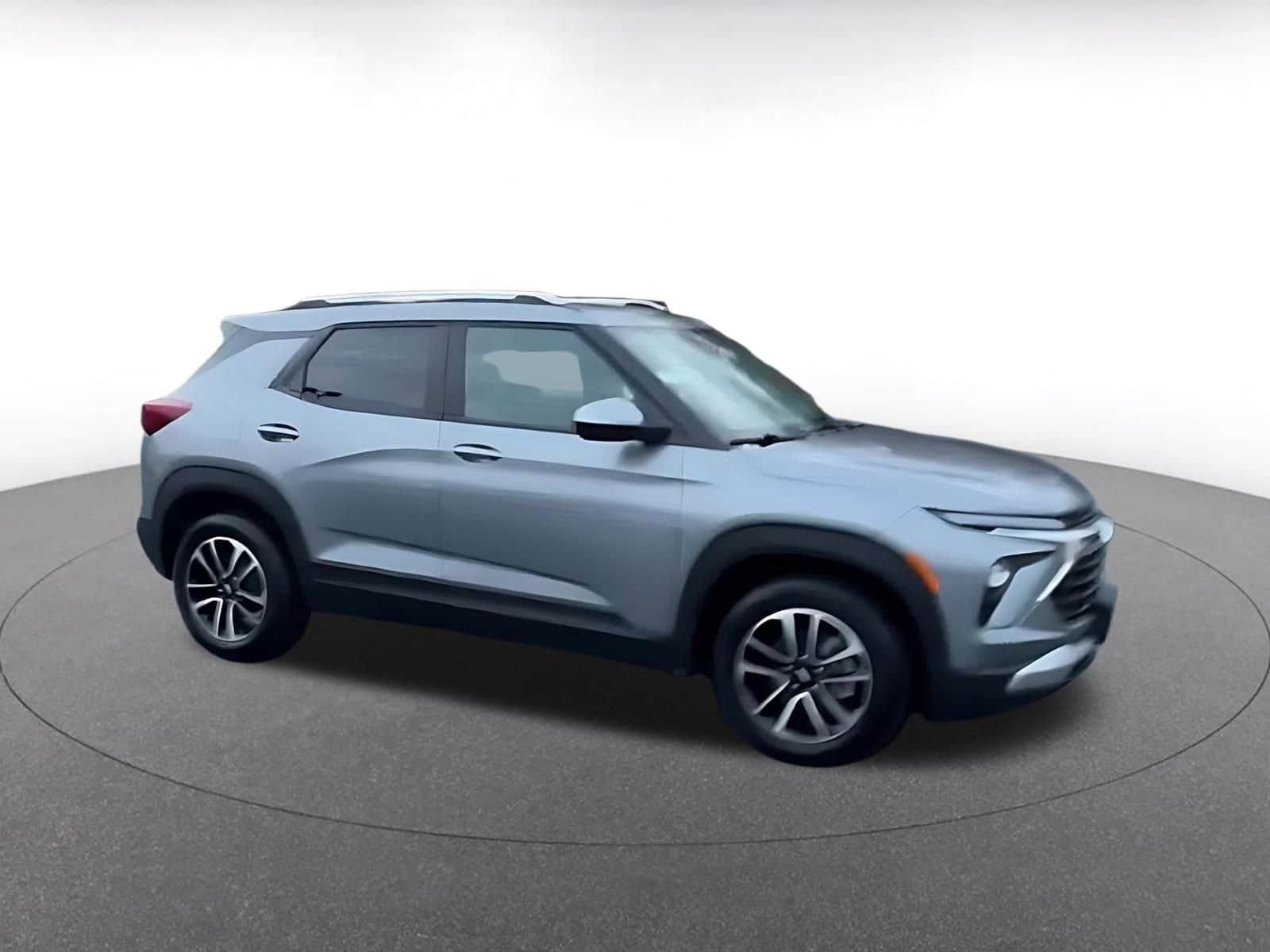 Thumbnail: 2025 Chevrolet TrailBlazer - 2