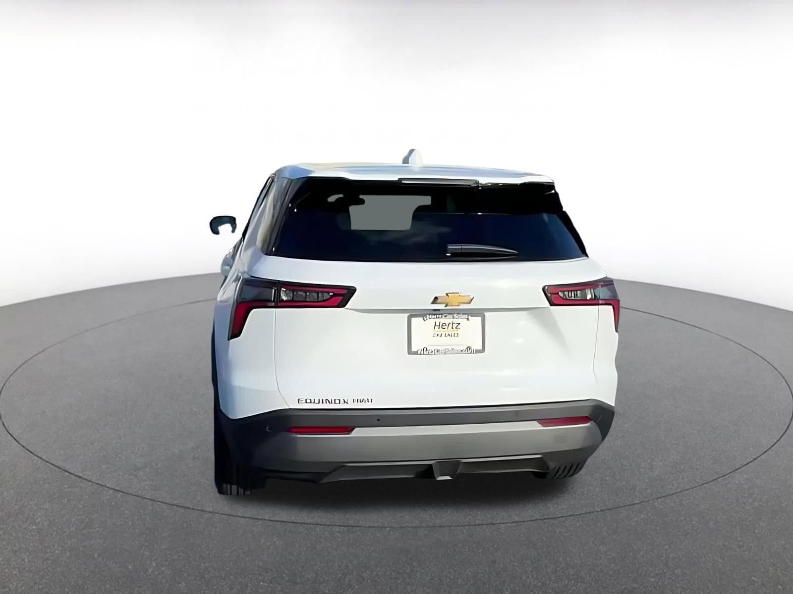 Thumbnail: 2025 Chevrolet Equinox - 10