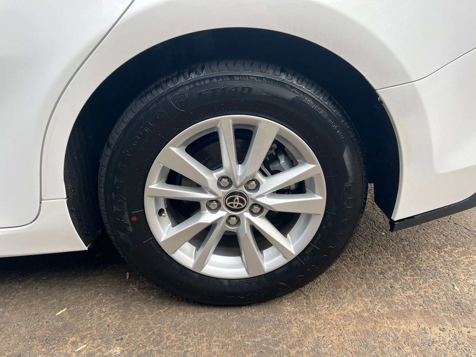 Thumbnail: 2025 Toyota Camry - 24