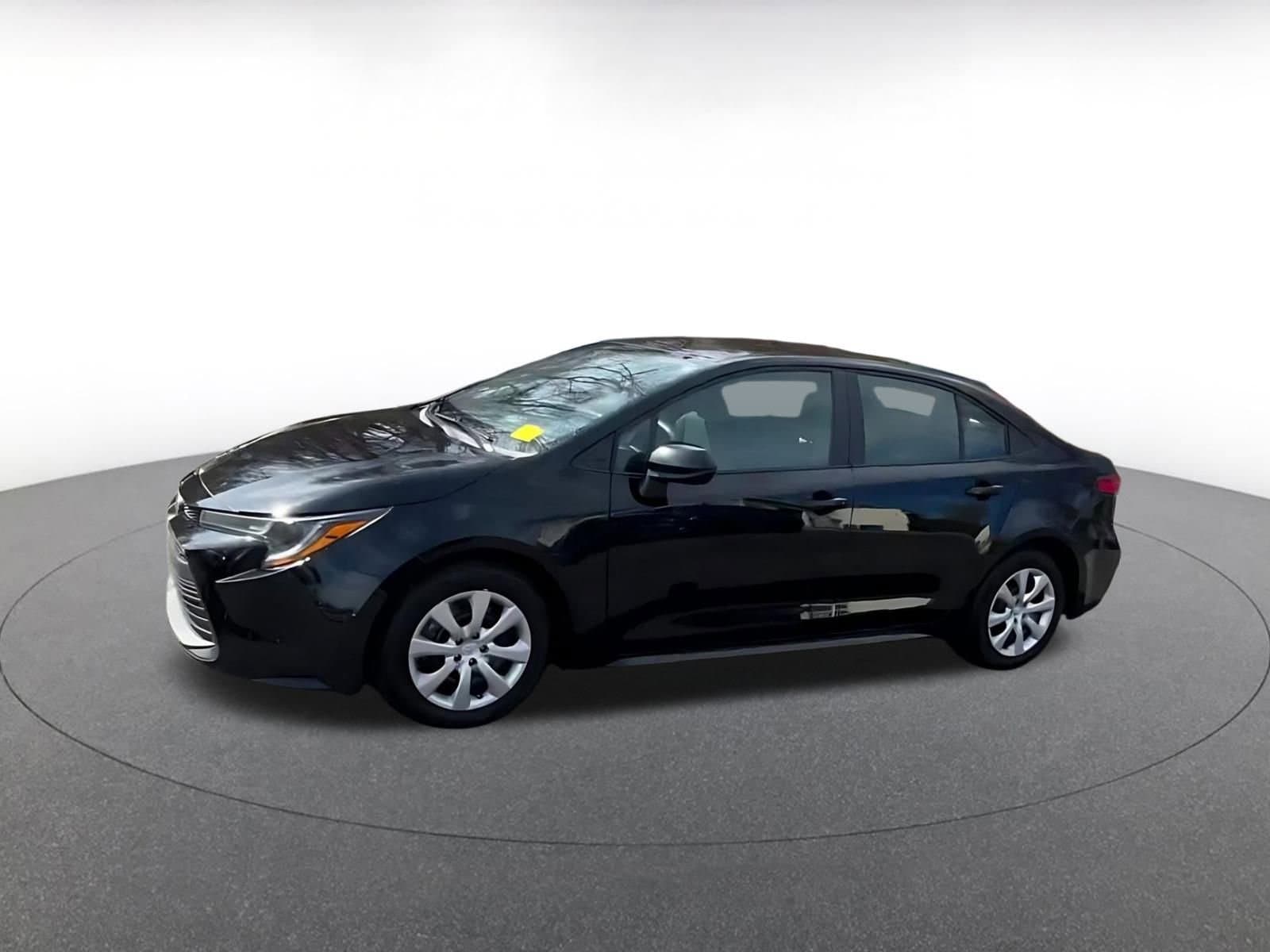 Thumbnail: 2025 Toyota Corolla - 8