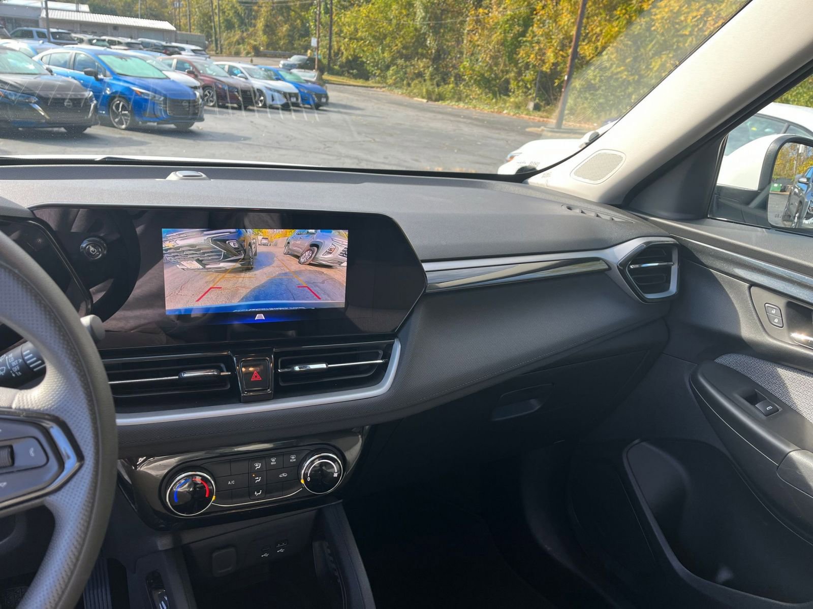 Thumbnail: 2025 Chevrolet TrailBlazer - 17