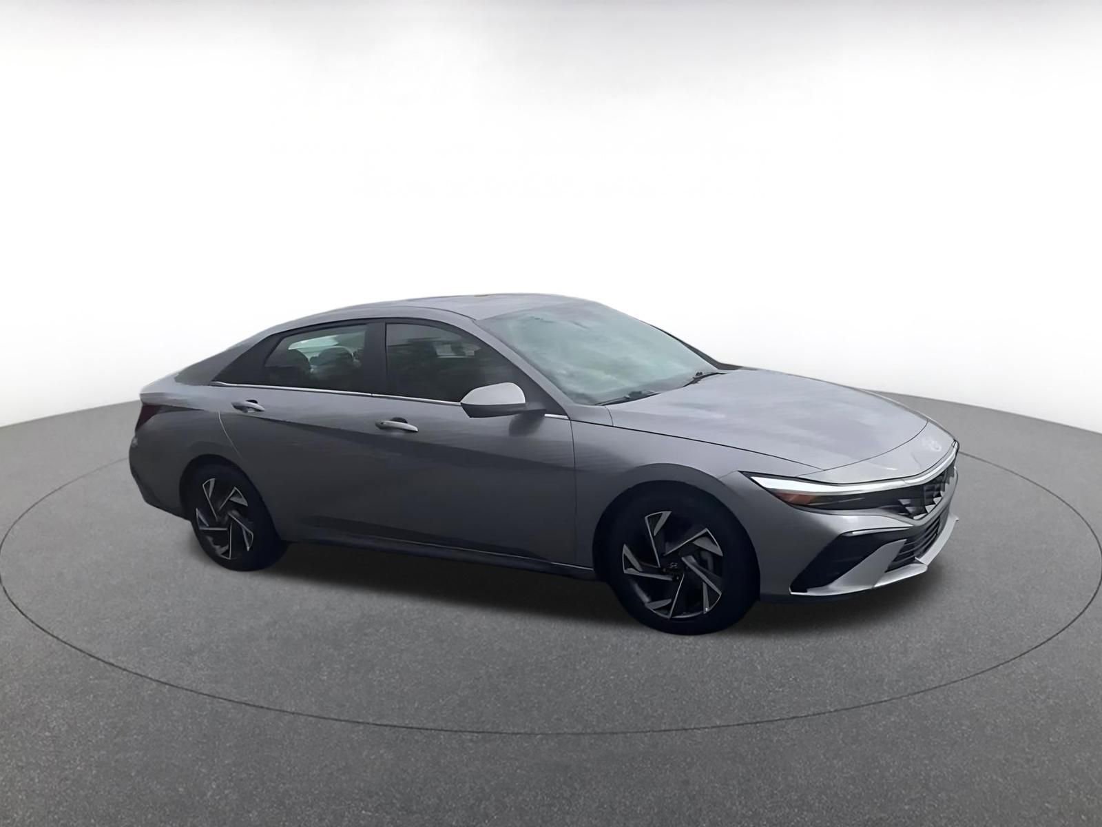 Thumbnail: 2025 Hyundai Elantra - 2