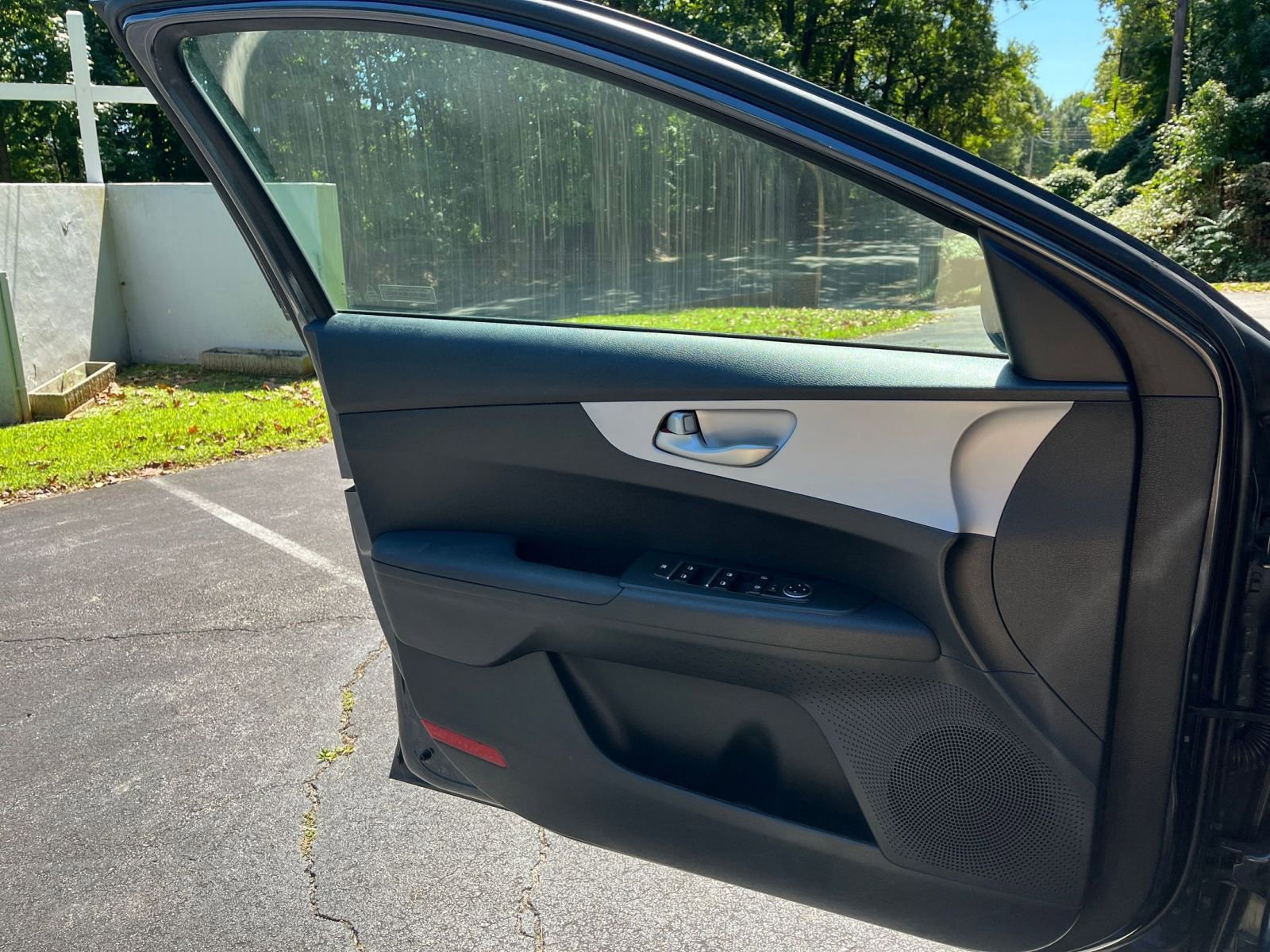 Thumbnail: 2024 Kia Forte - 18