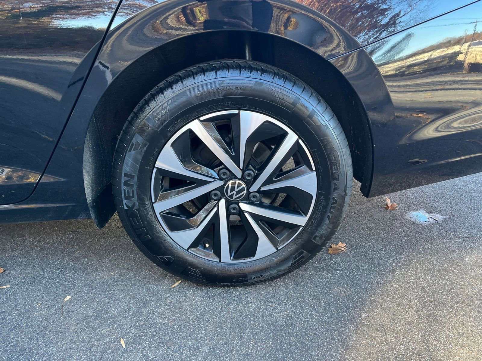 Thumbnail: 2024 Volkswagen Jetta - 25