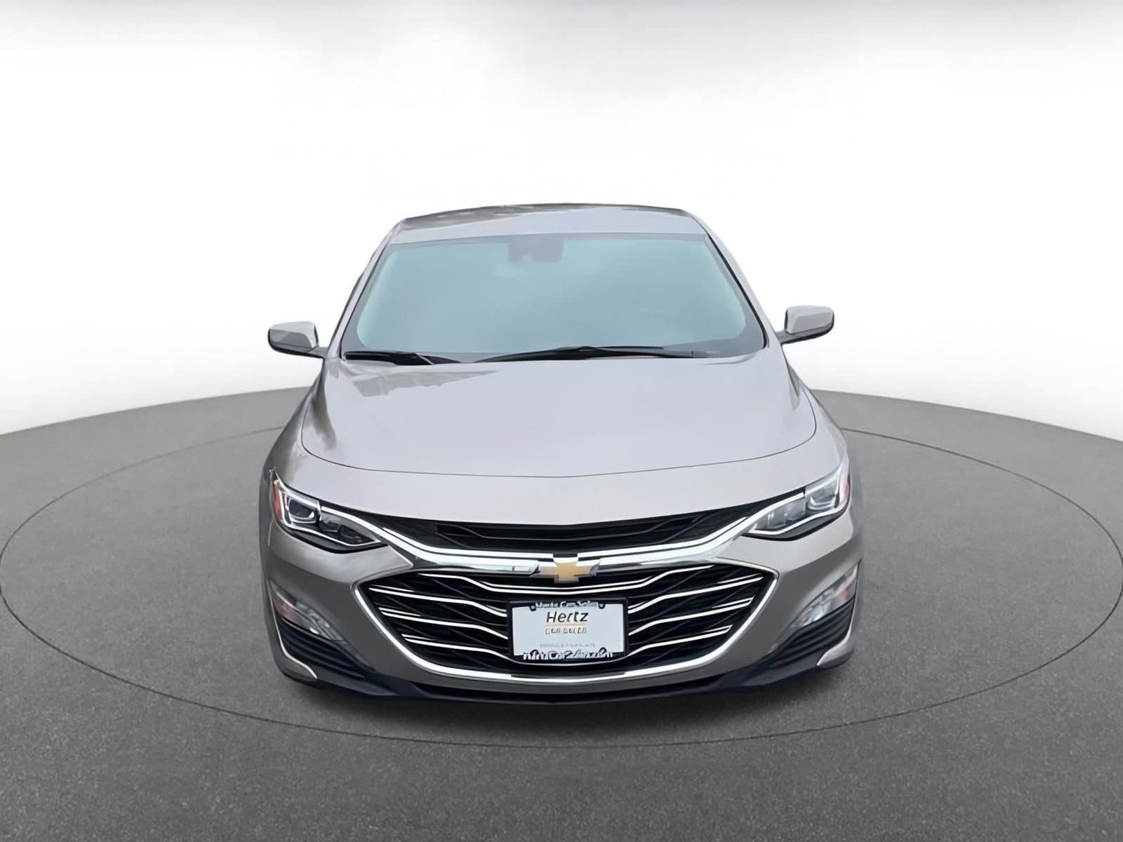 Thumbnail: 2024 Chevrolet Malibu - 4