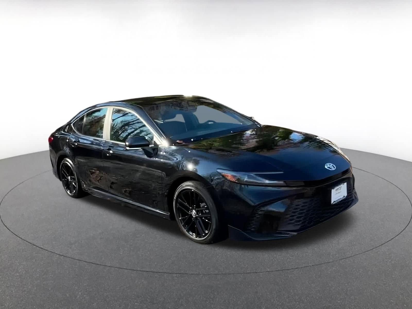 Thumbnail: 2025 Toyota Camry - 3