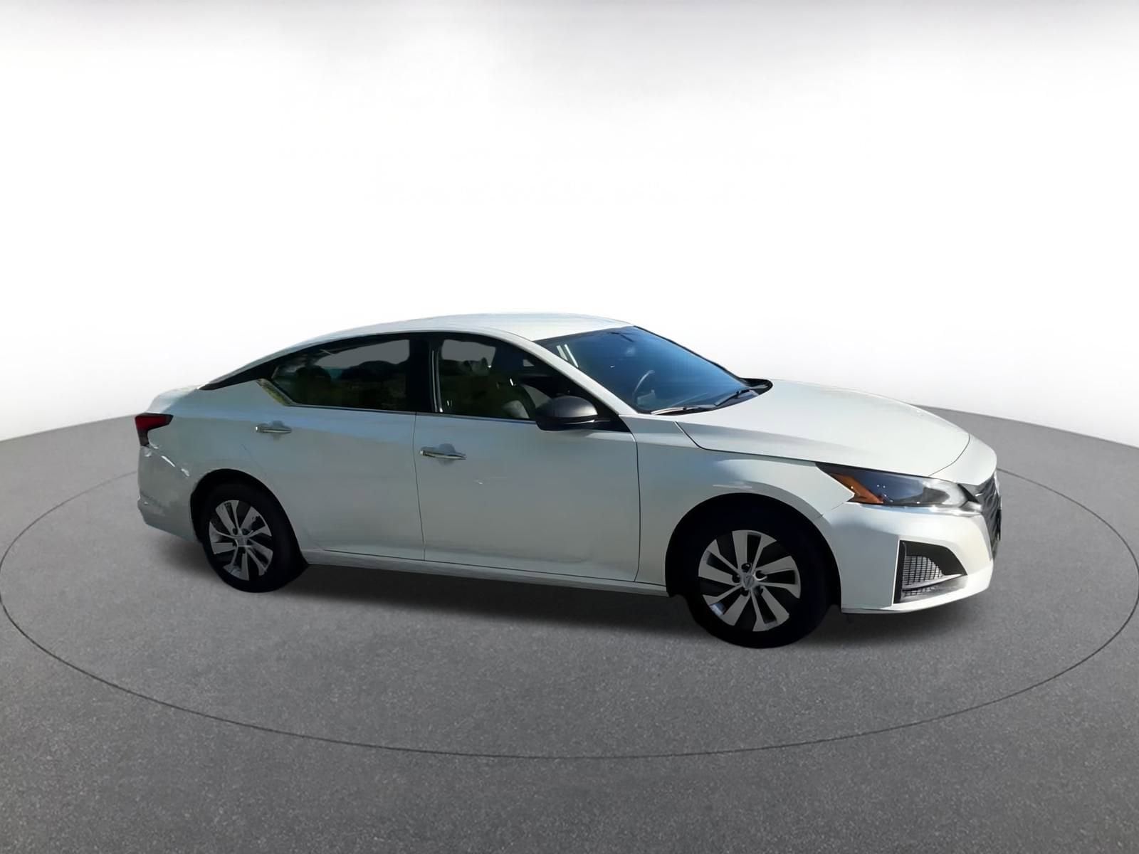 Thumbnail: 2024 Nissan Altima - 2