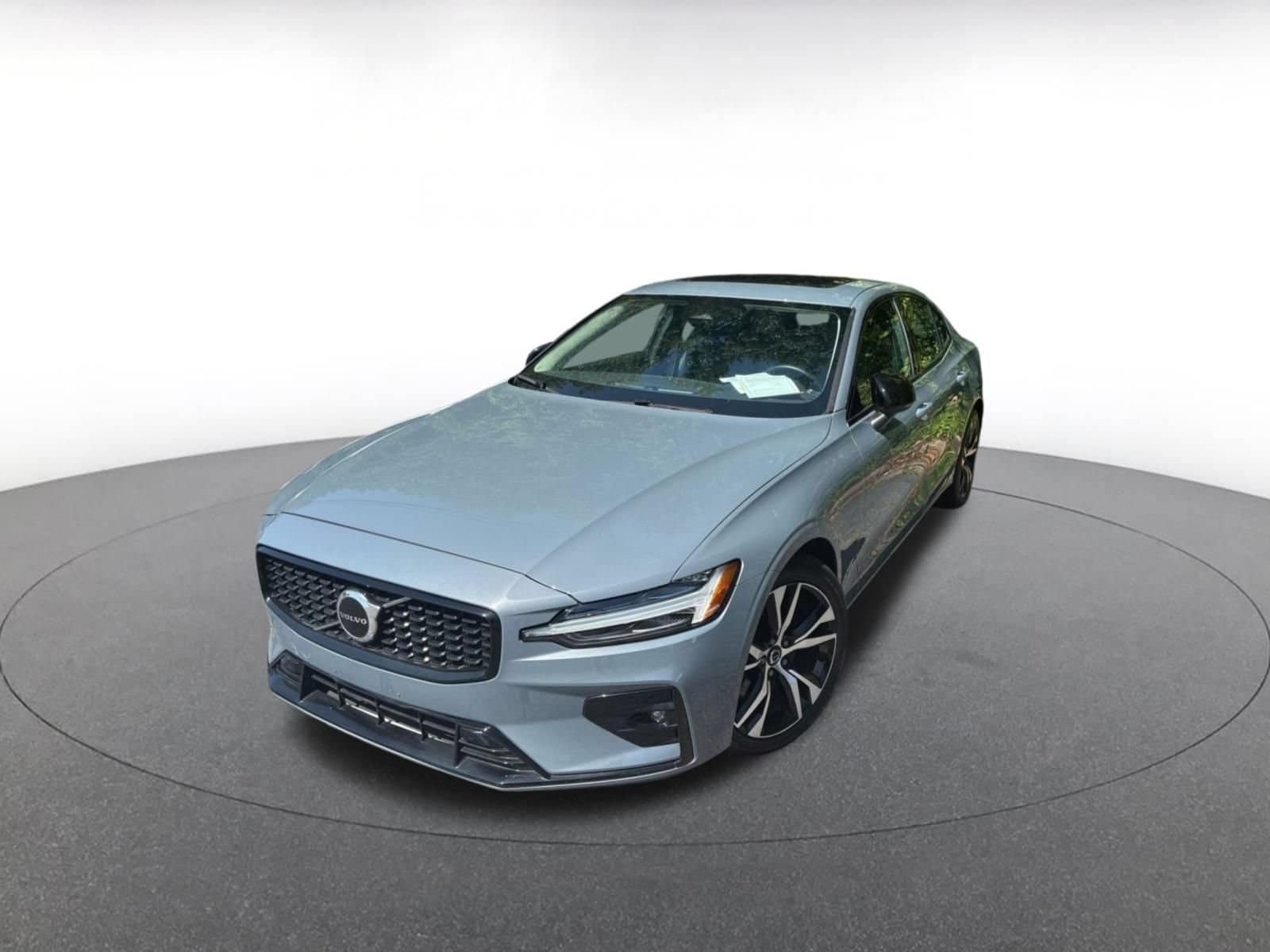 Thumbnail: 2024 Volvo S60 - 7