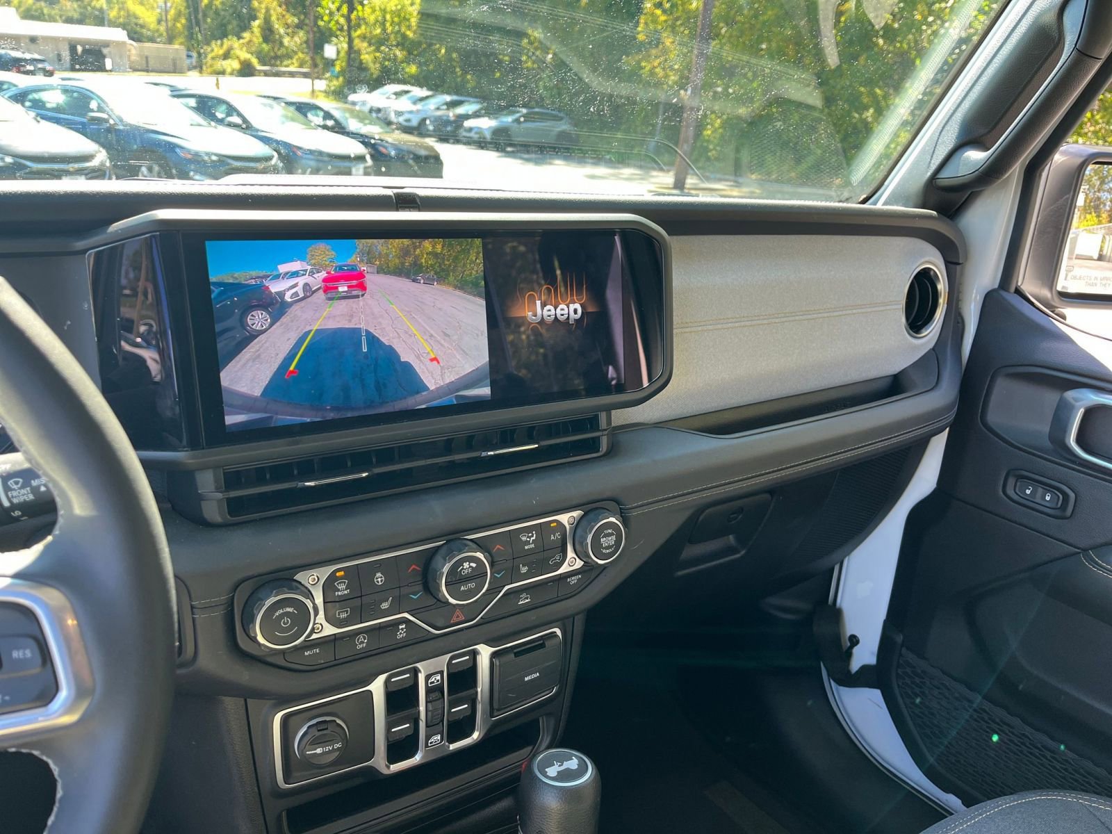 Thumbnail: 2025 Jeep Wrangler - 17