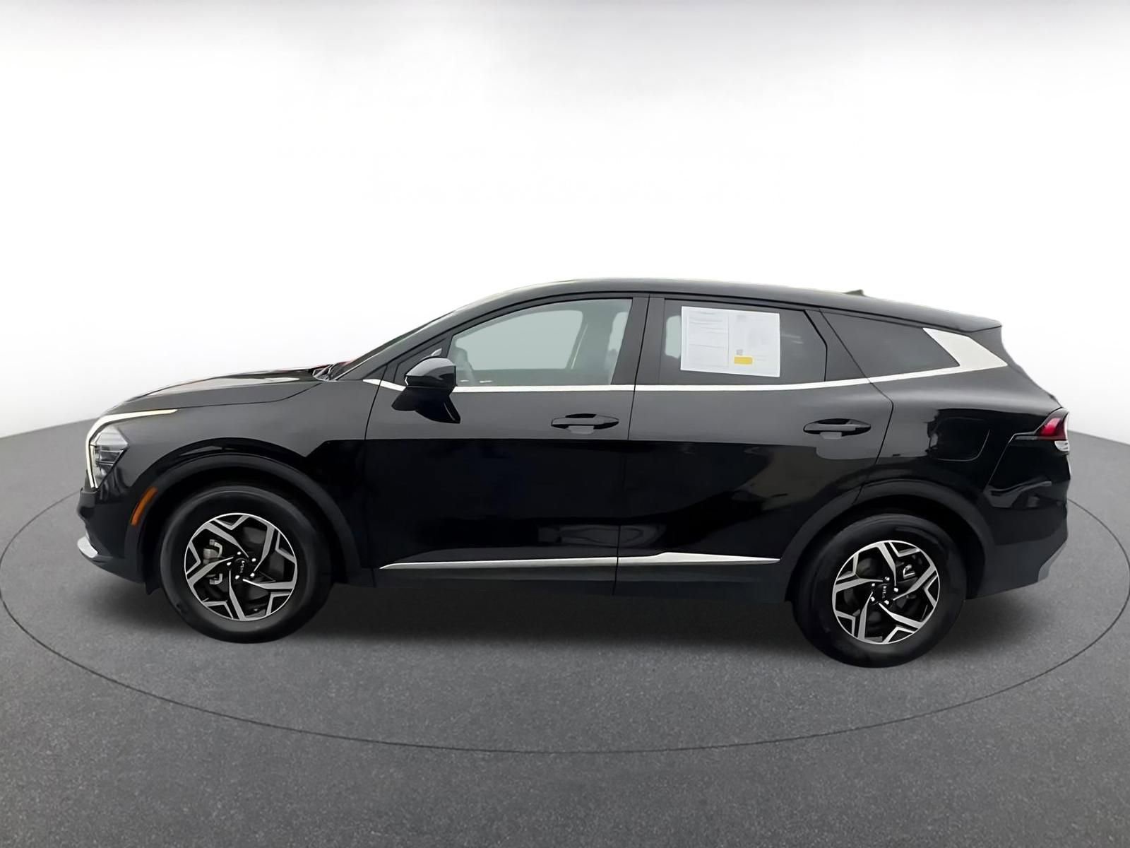 Thumbnail: 2025 Kia Sportage - 9