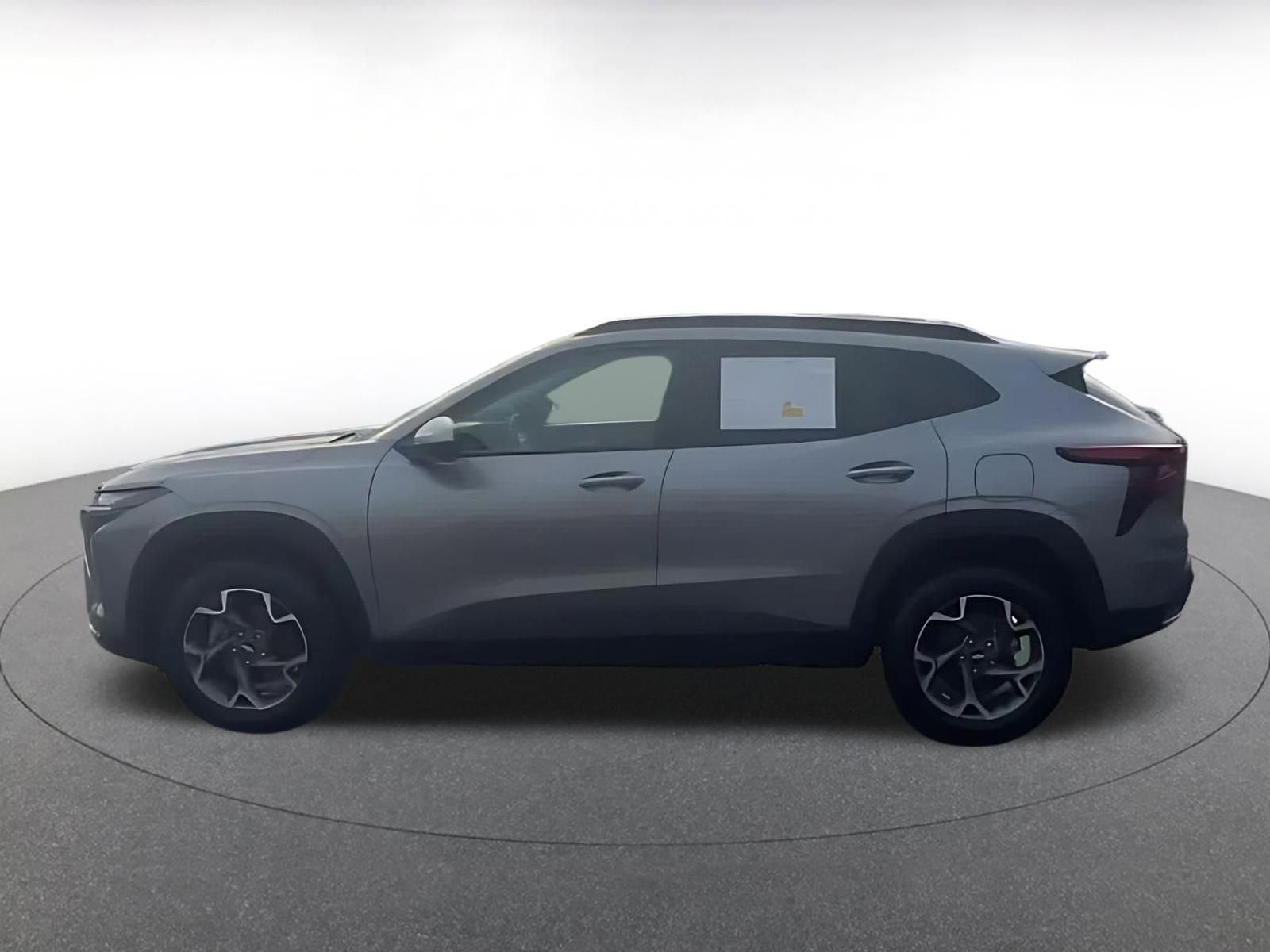 Thumbnail: 2025 Chevrolet Trax - 9