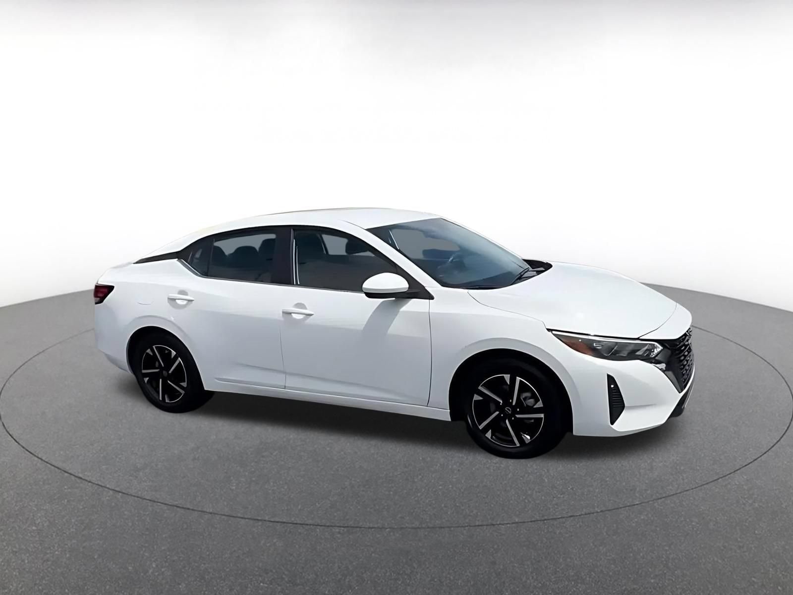 Thumbnail: 2025 Nissan Sentra - 2