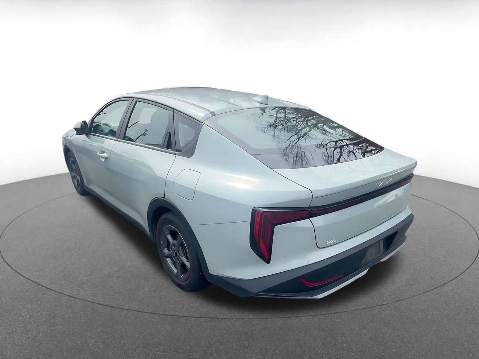 Thumbnail: 2025 Kia K5 - 3