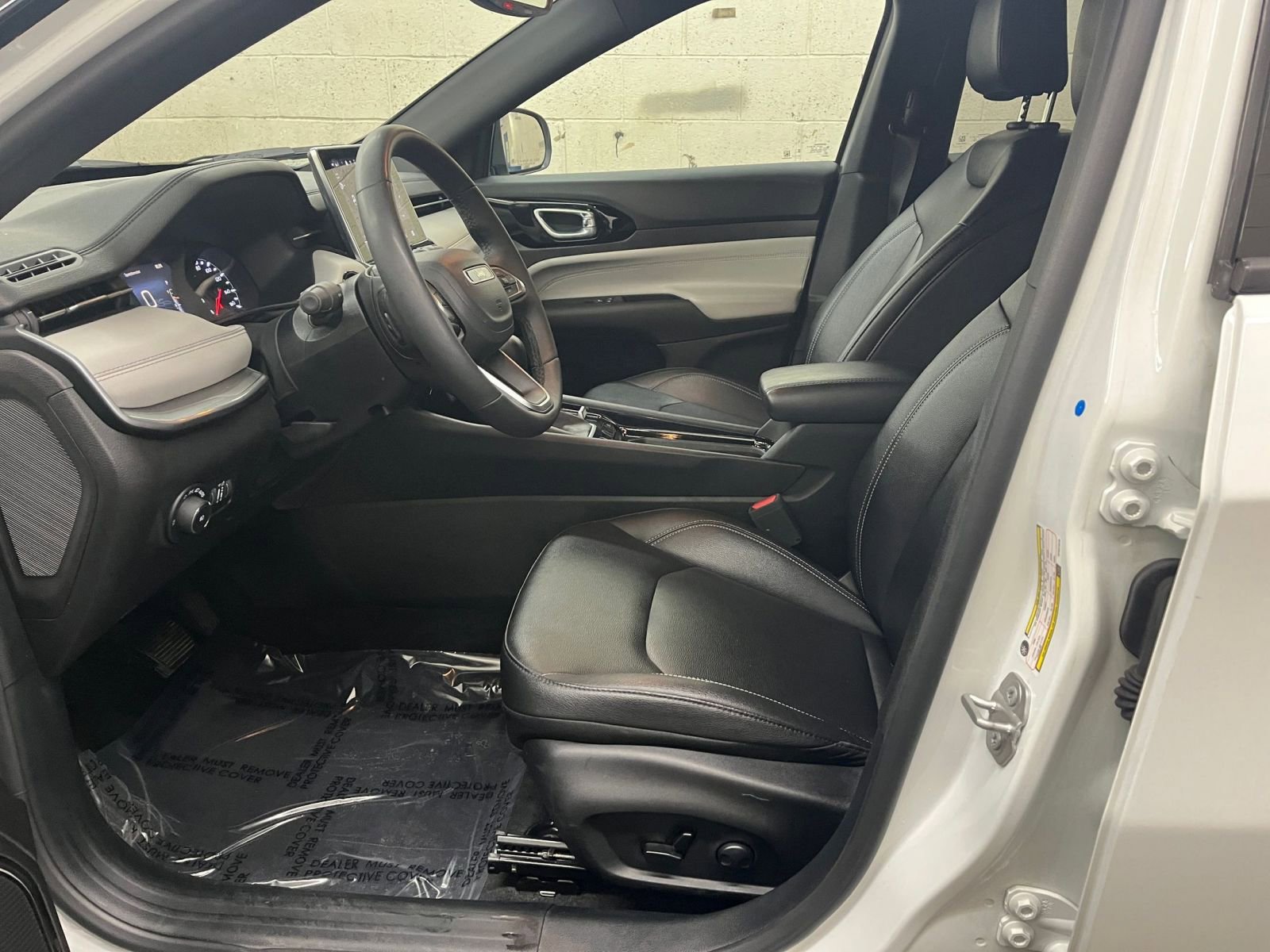 Thumbnail: 2025 Jeep Compass - 23