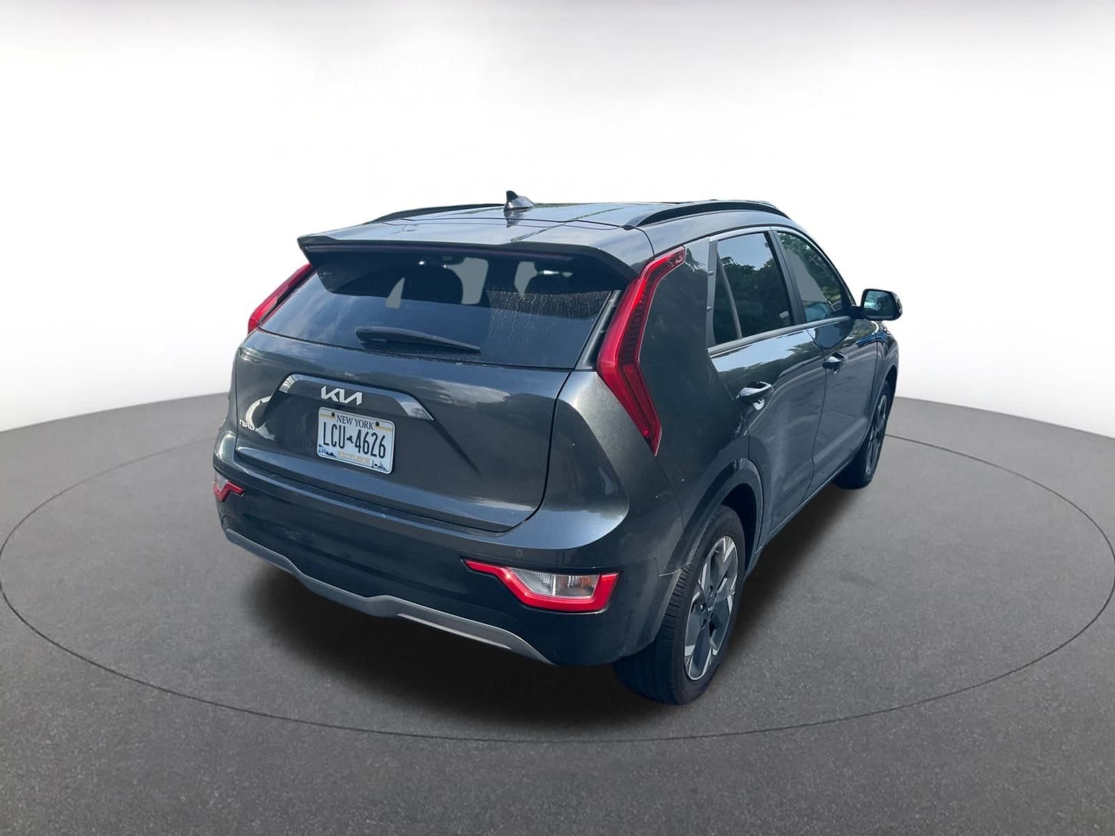Thumbnail: 2023 Kia Niro - 7