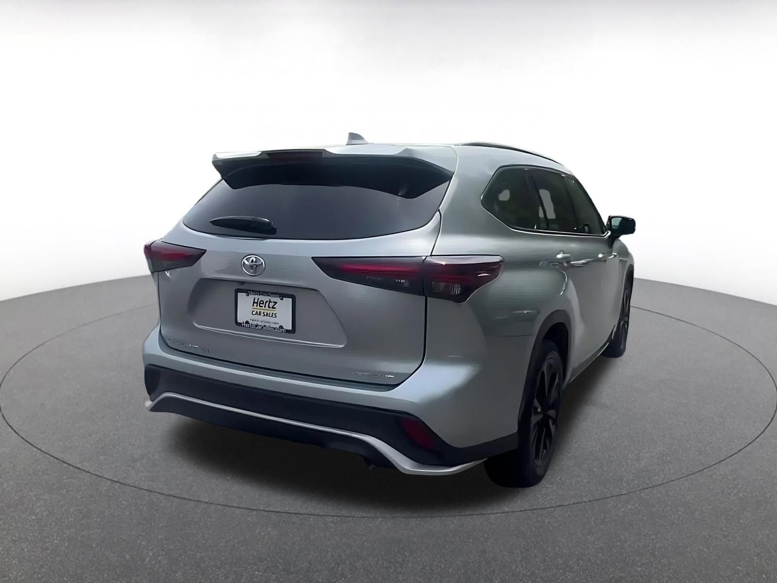 Thumbnail: 2025 Toyota Highlander - 15