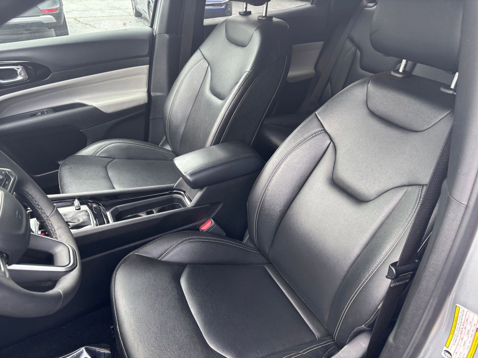 Thumbnail: 2025 Jeep Compass - 22