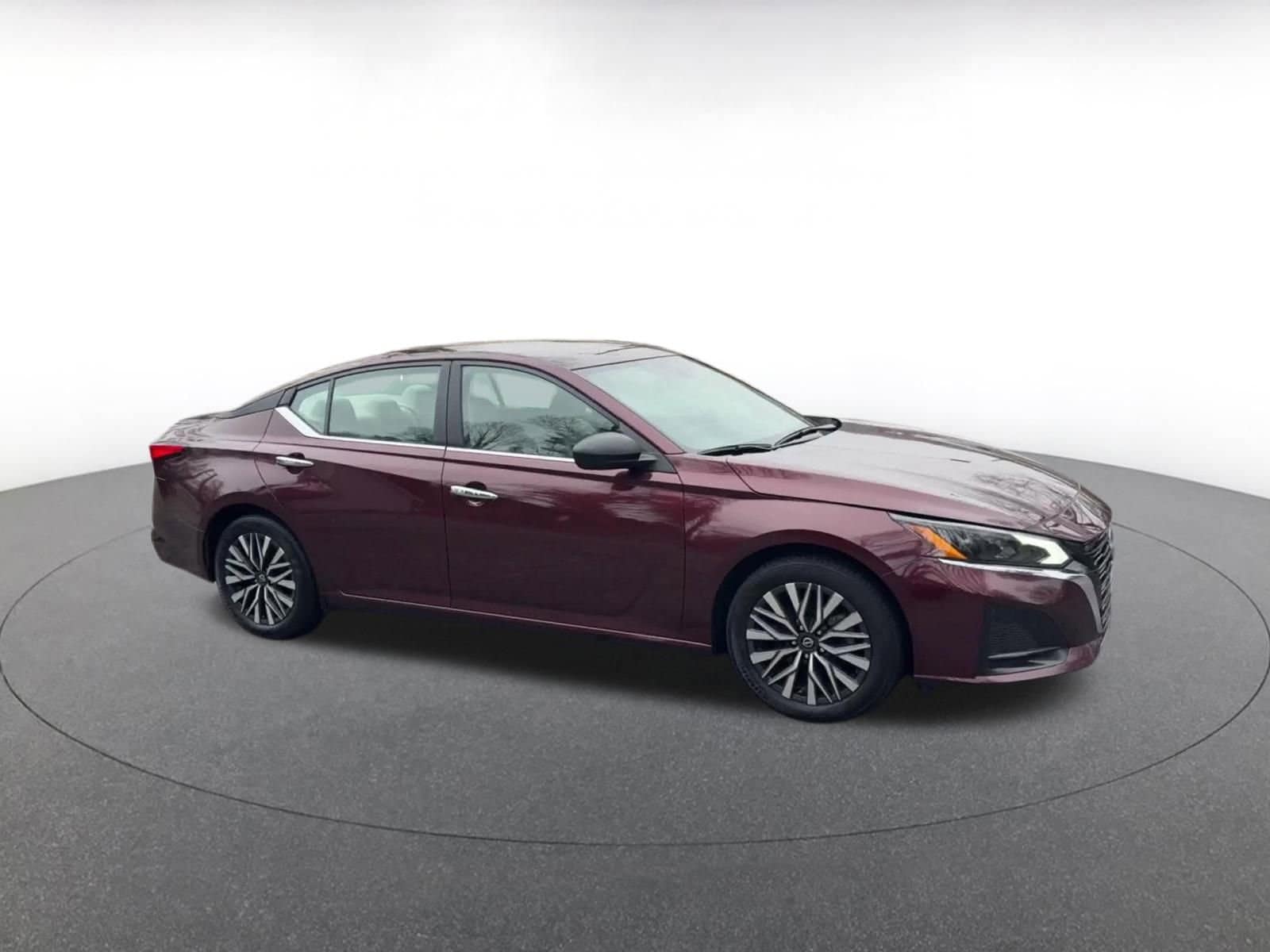 Thumbnail: 2025 Nissan Altima - 1