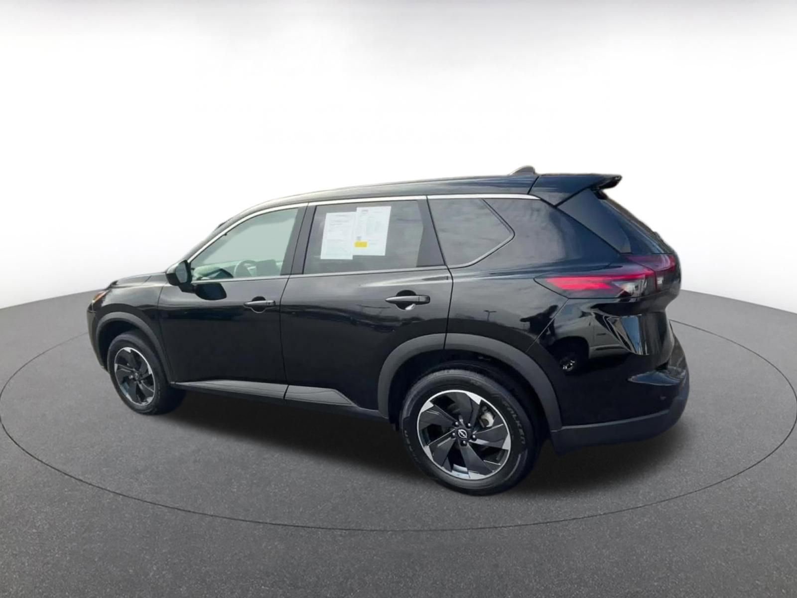 Thumbnail: 2025 Nissan Rogue - 10