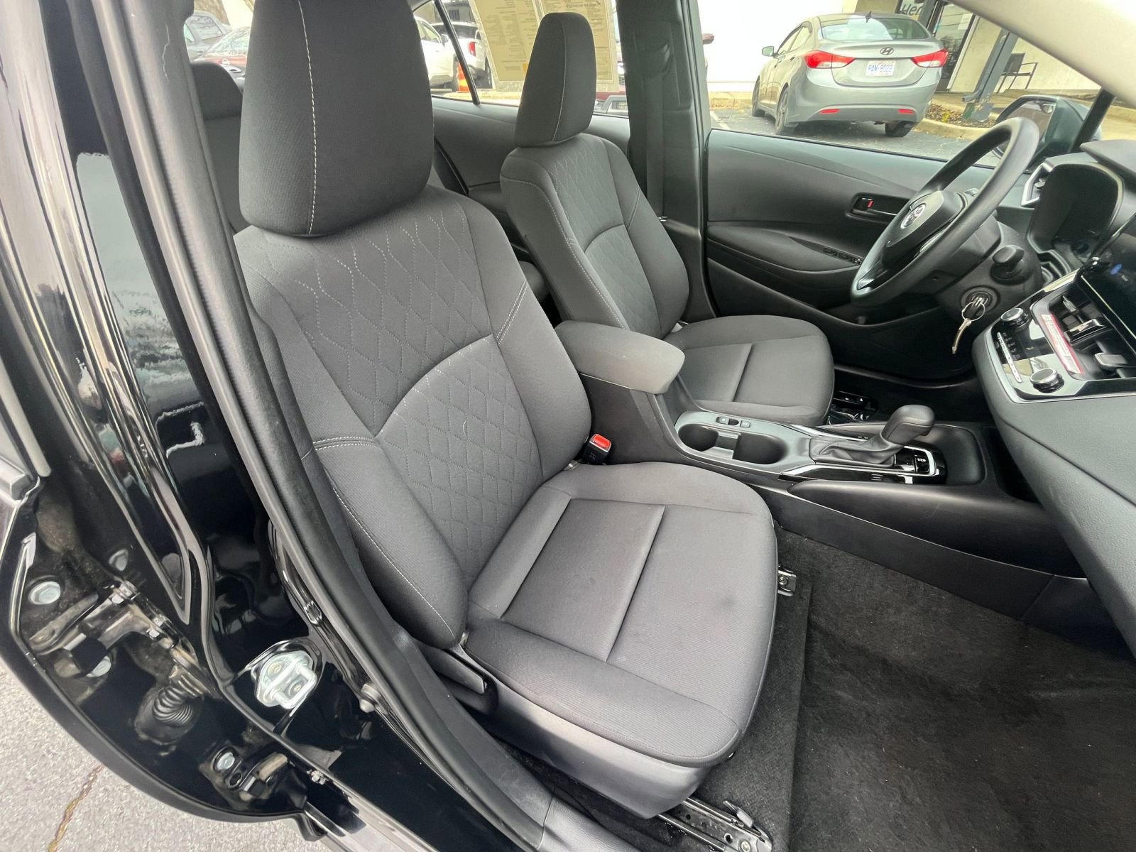 Thumbnail: 2025 Toyota Corolla - 30