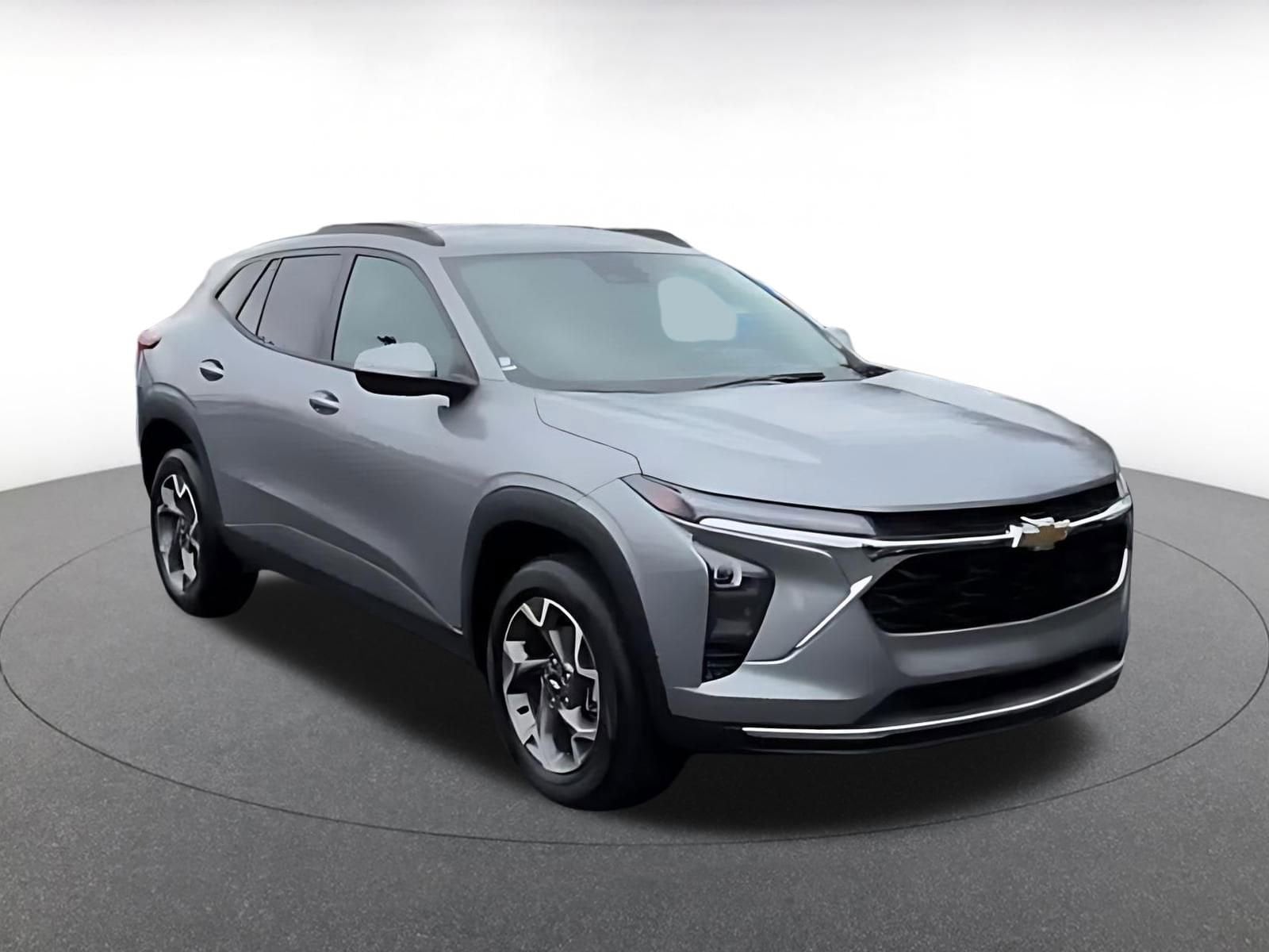 Thumbnail: 2025 Chevrolet Trax - 3