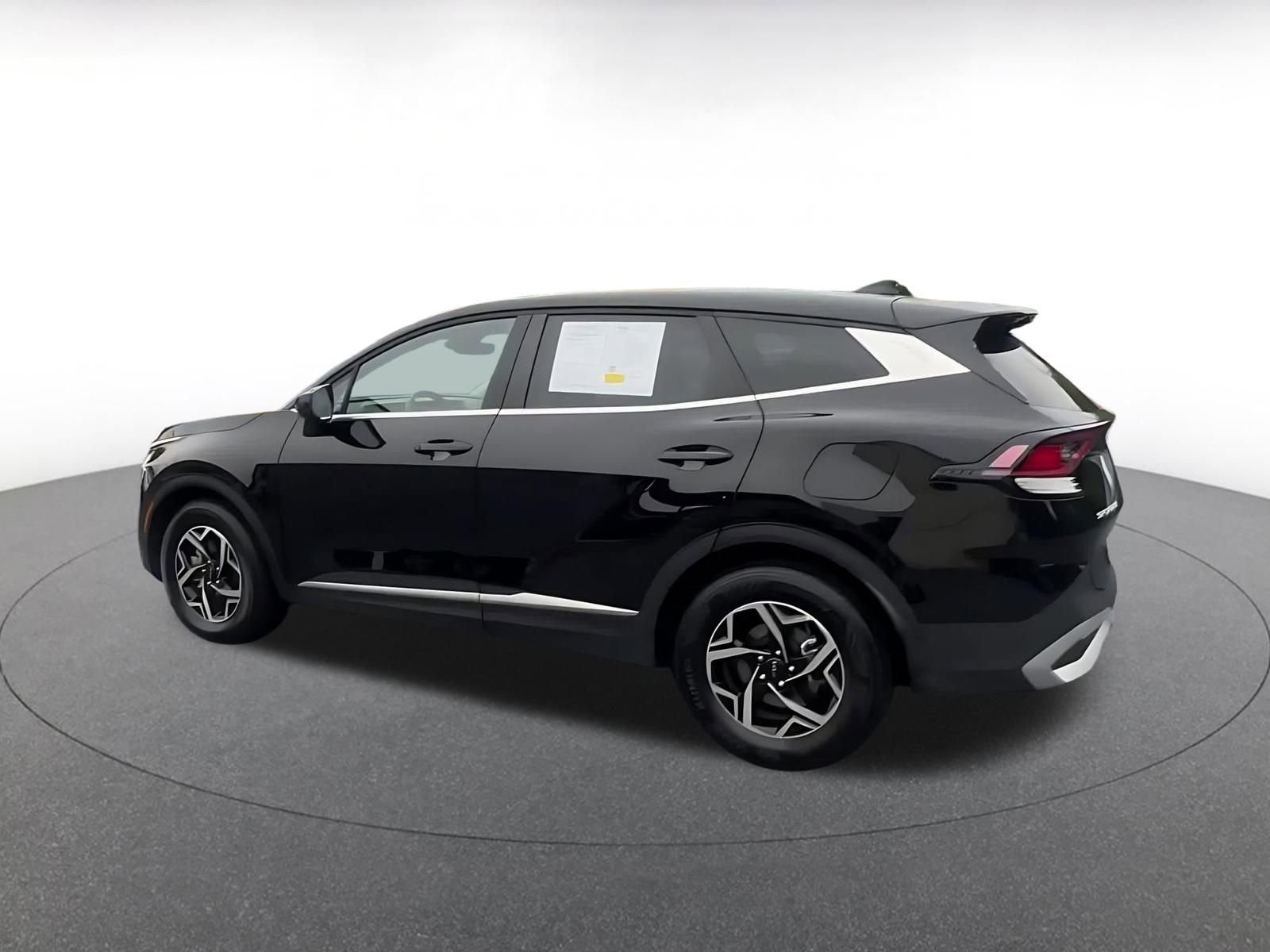 Thumbnail: 2025 Kia Sportage - 10