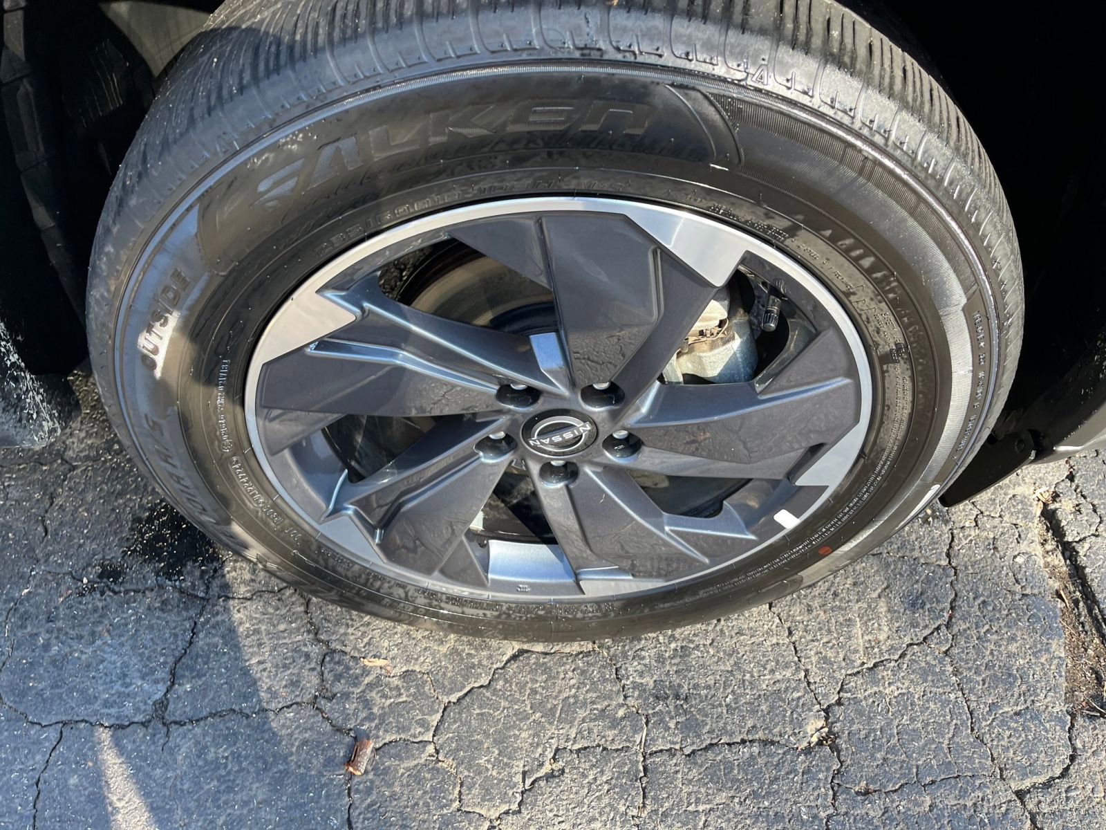 Thumbnail: 2025 Nissan Rogue - 25