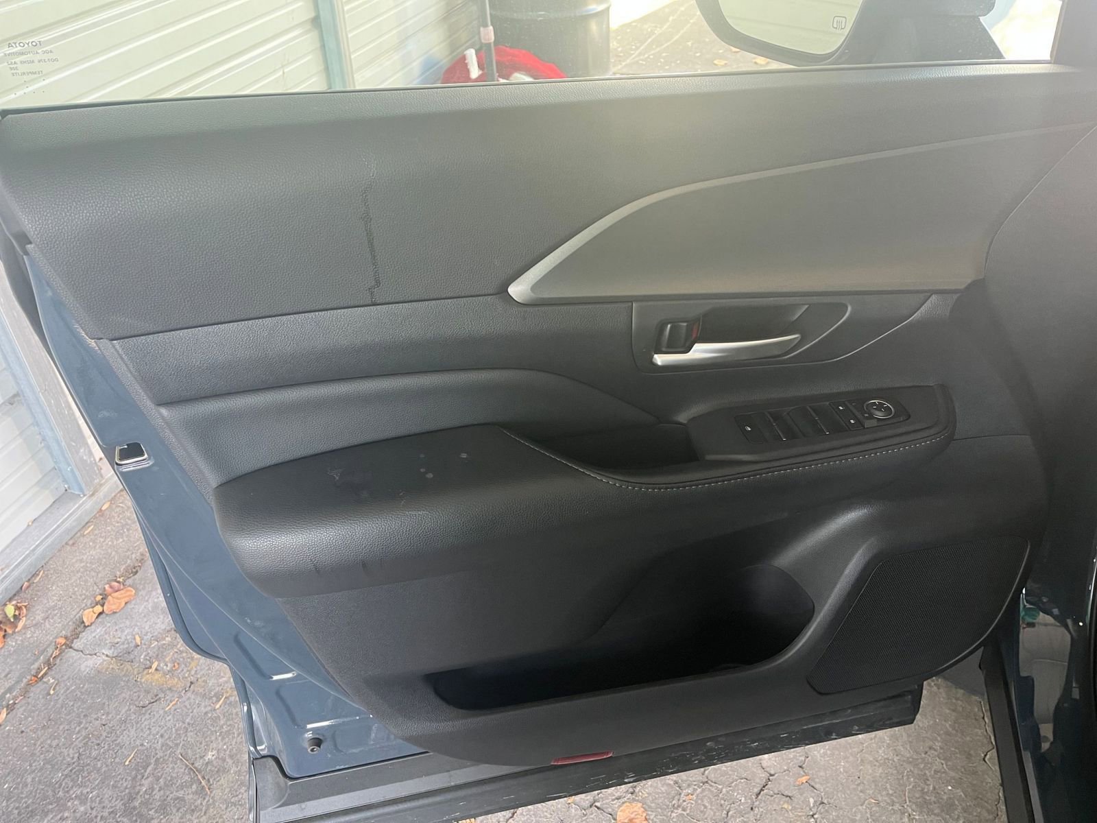 Thumbnail: 2025 Toyota Grand Highlander - 18