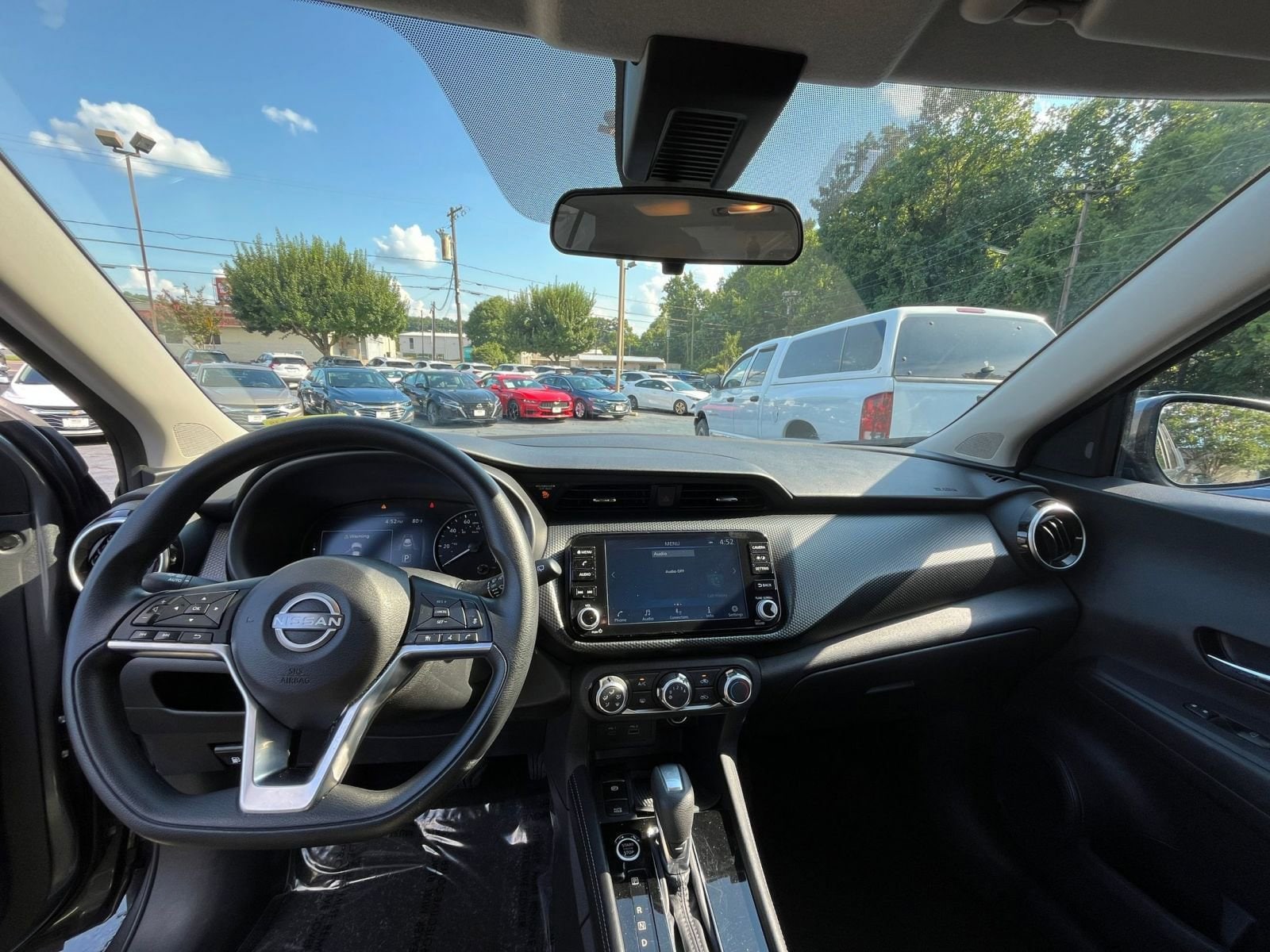 Thumbnail: 2024 Nissan Kicks - 29