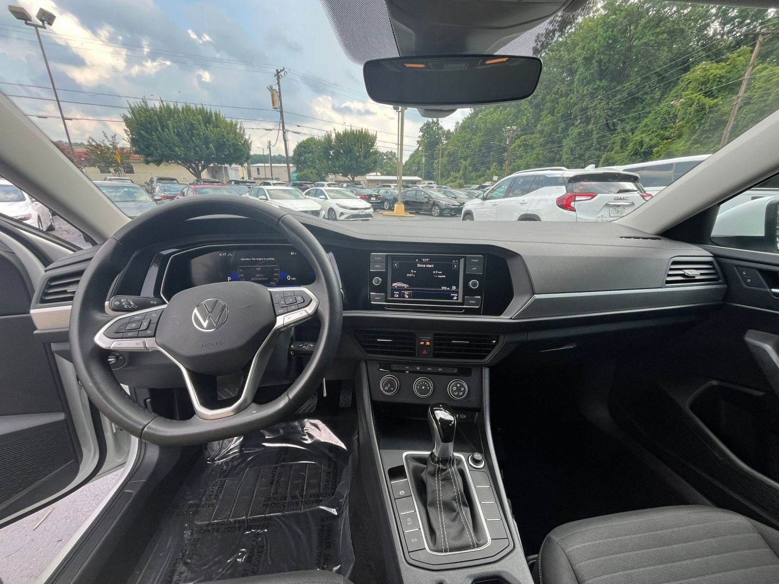 Thumbnail: 2024 Volkswagen Jetta - 27