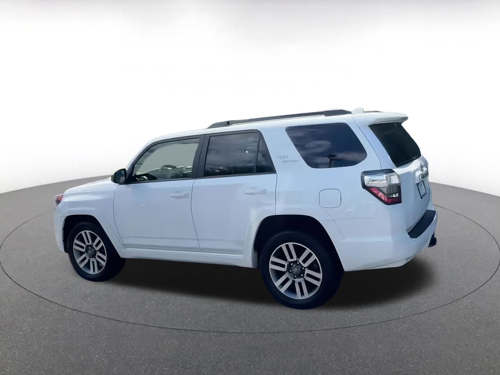 Thumbnail: 2024 Toyota 4Runner - 10