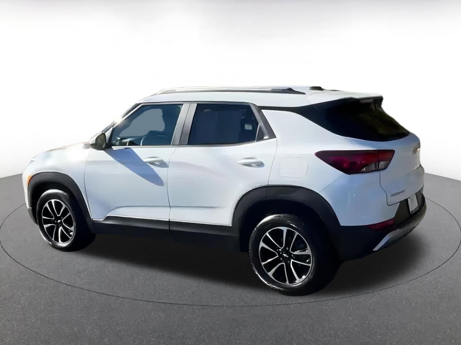 Thumbnail: 2025 Chevrolet TrailBlazer - 9