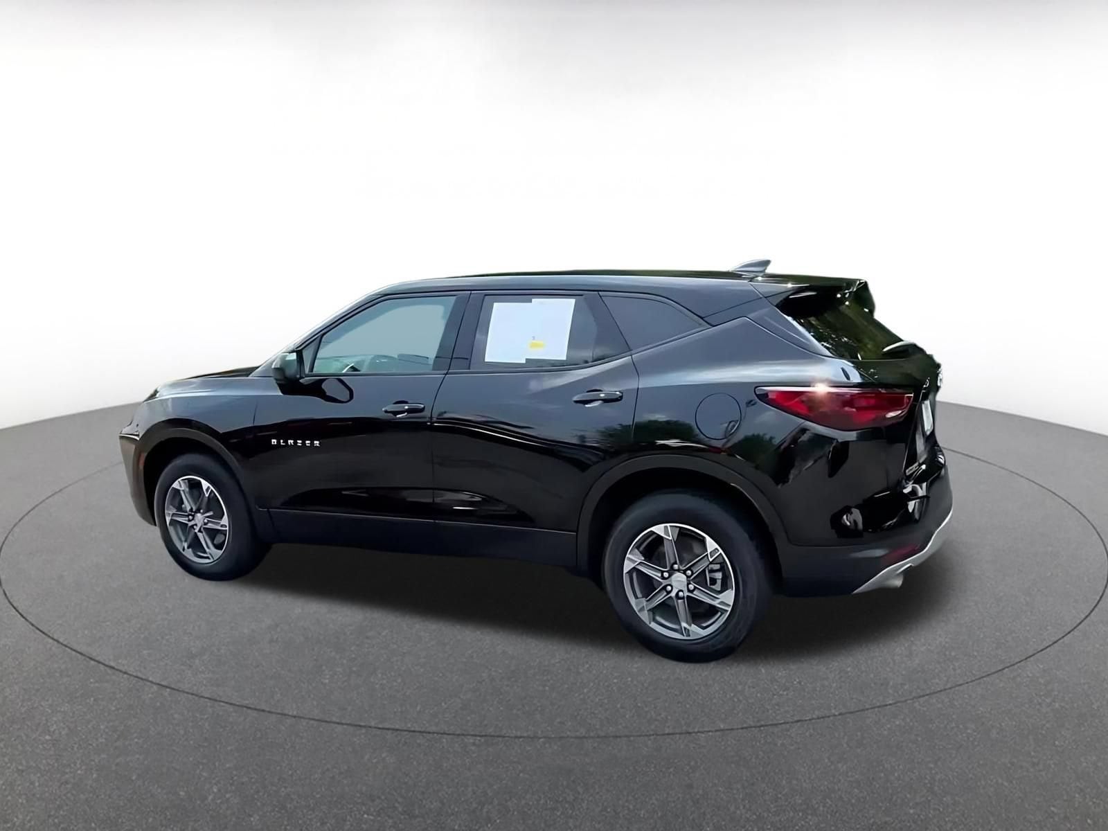 Thumbnail: 2025 Chevrolet Blazer - 10