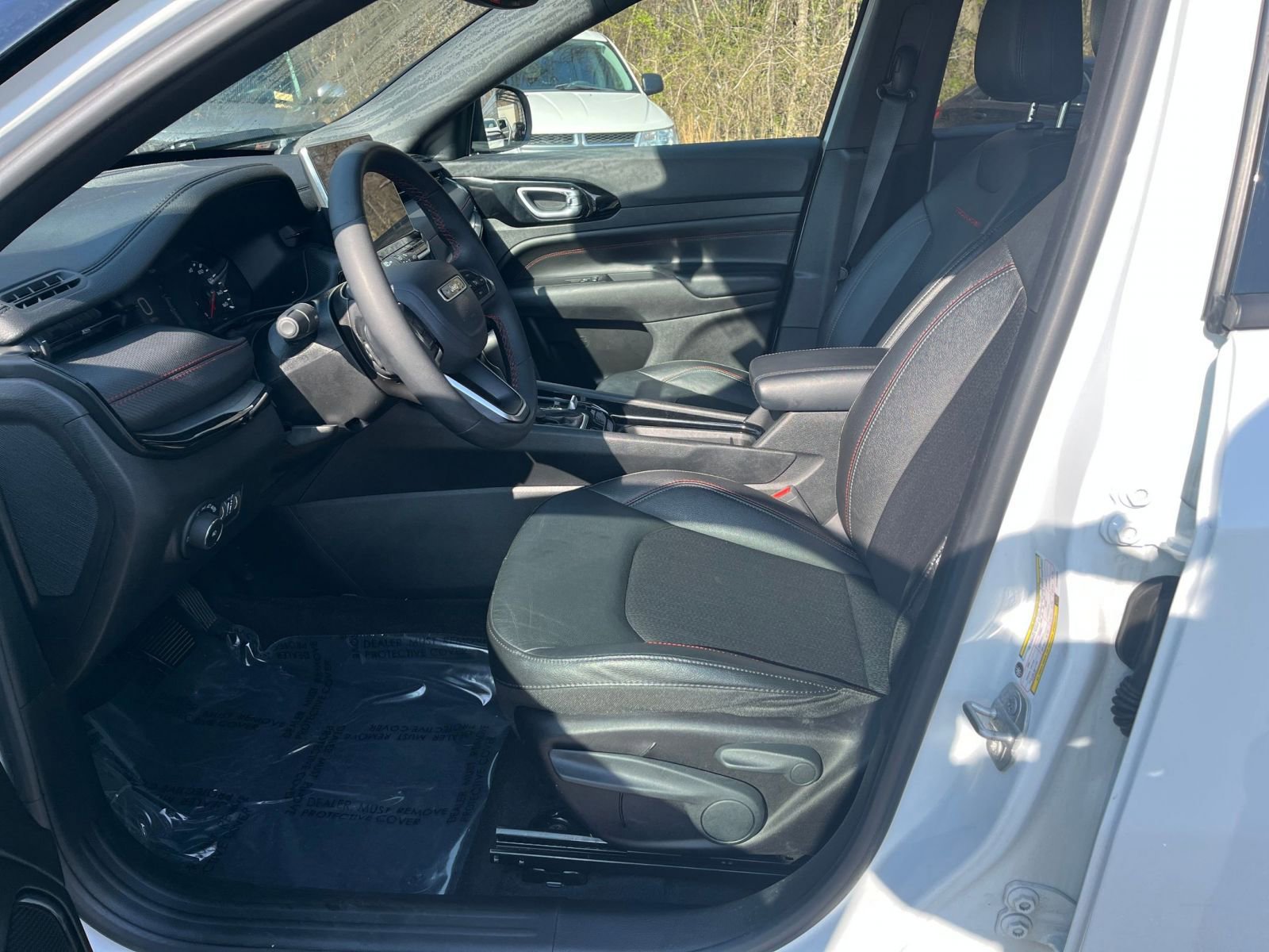 Thumbnail: 2025 Jeep Compass - 22