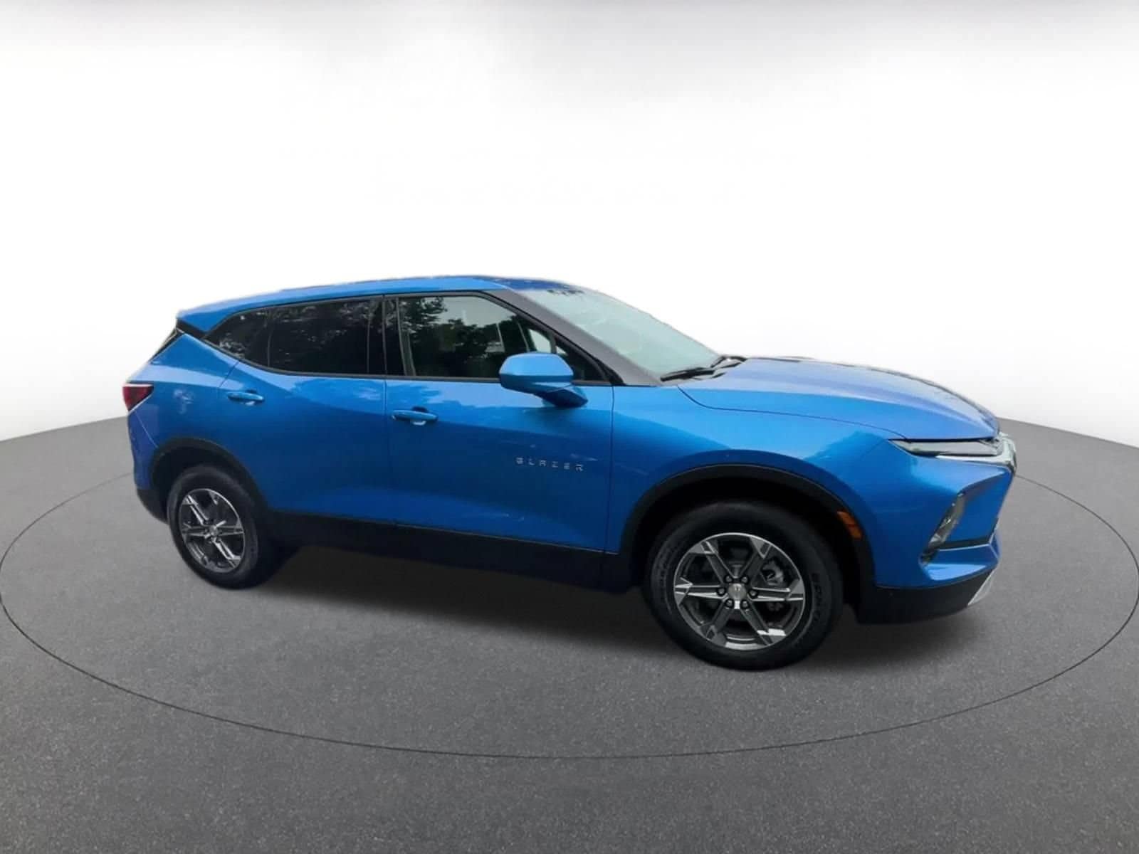 Thumbnail: 2026 Chevrolet Blazer - 2