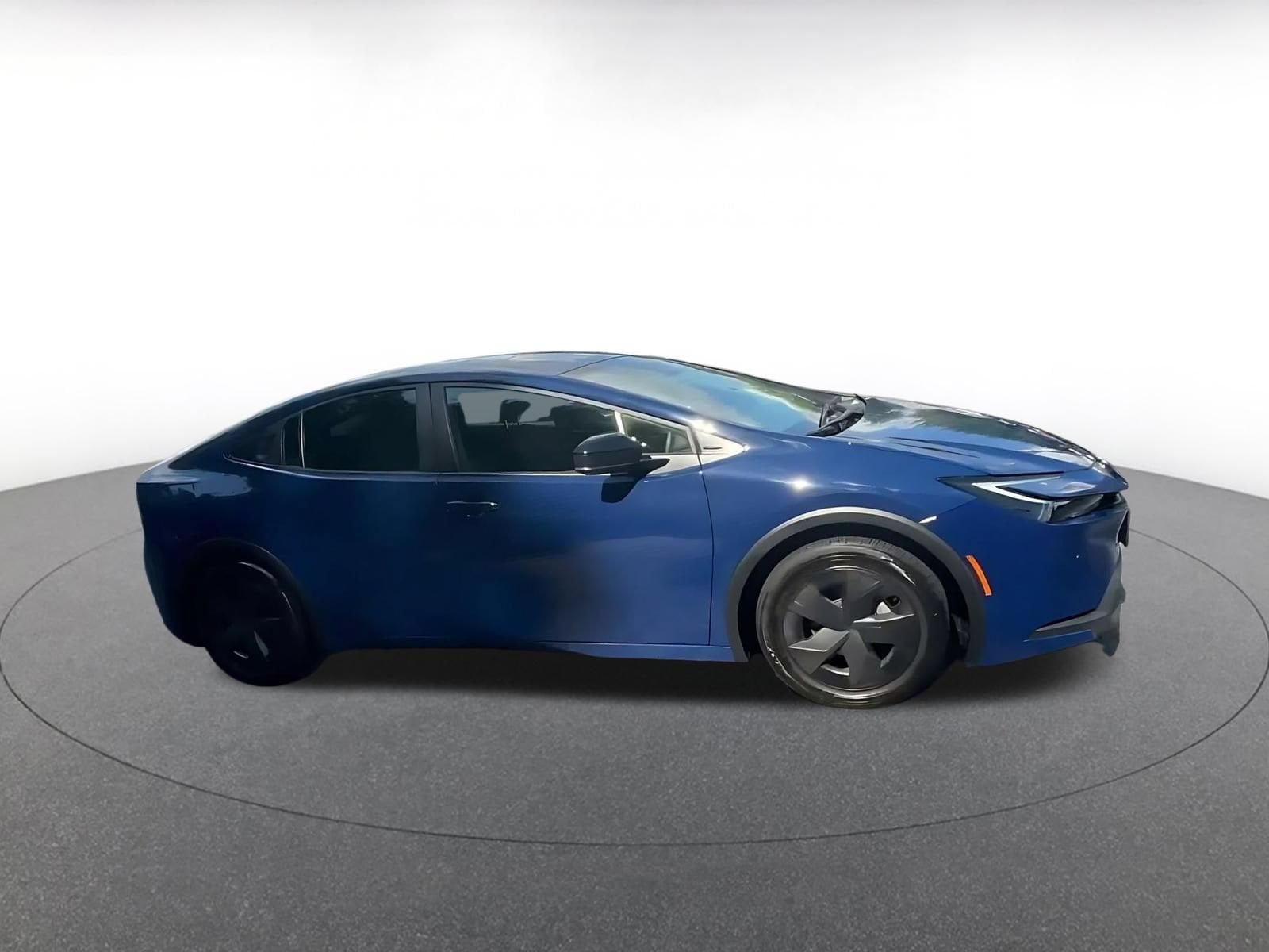 Thumbnail: 2025 Toyota Prius - 2