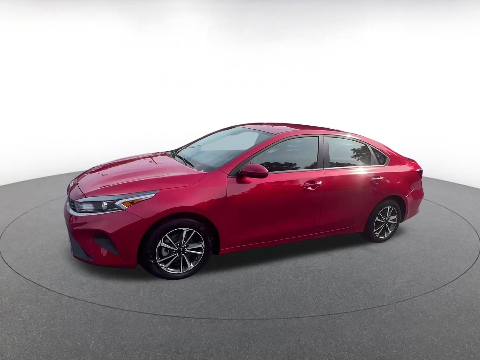 Thumbnail: 2024 Kia Forte - 6