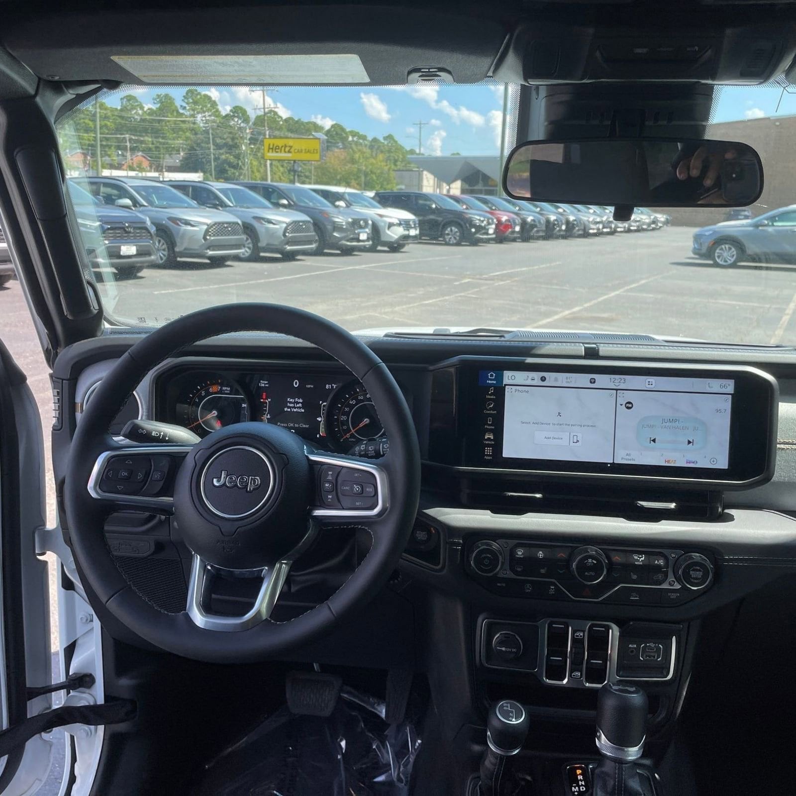 Thumbnail: 2025 Jeep Wrangler - 28