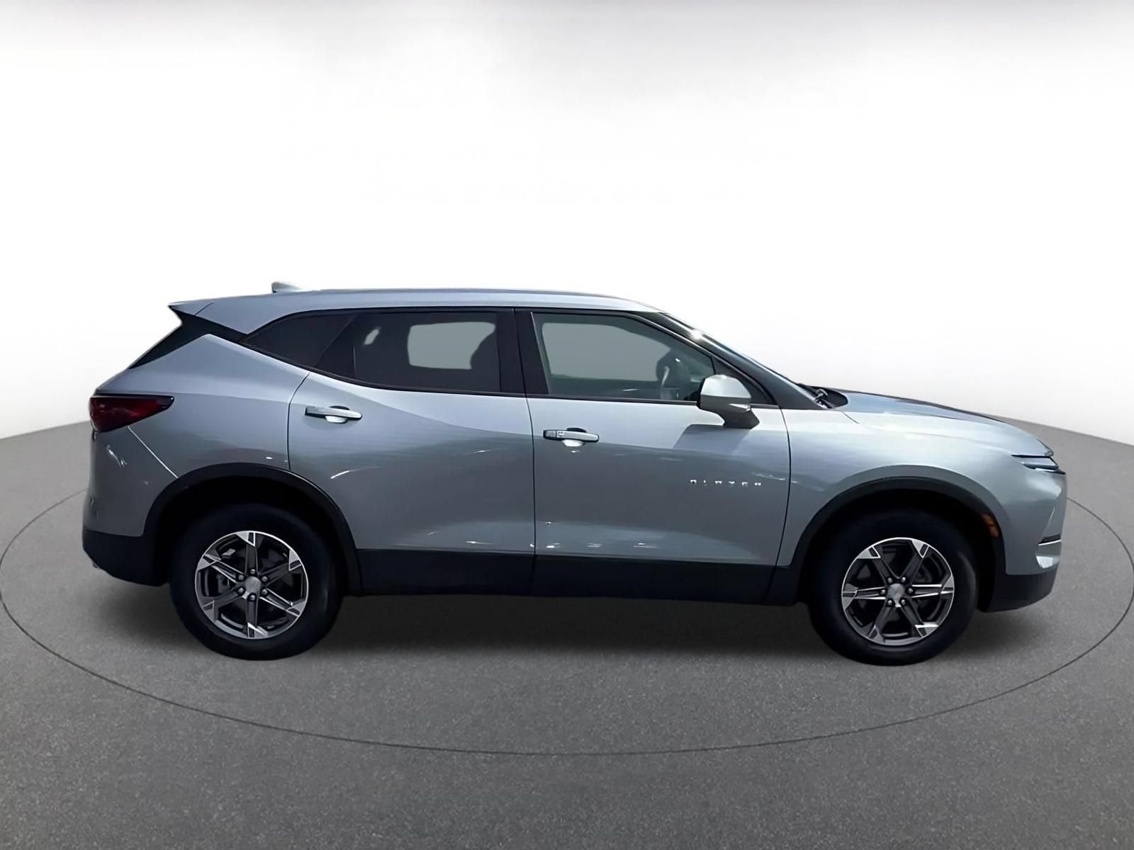 Thumbnail: 2025 Chevrolet Blazer - 16