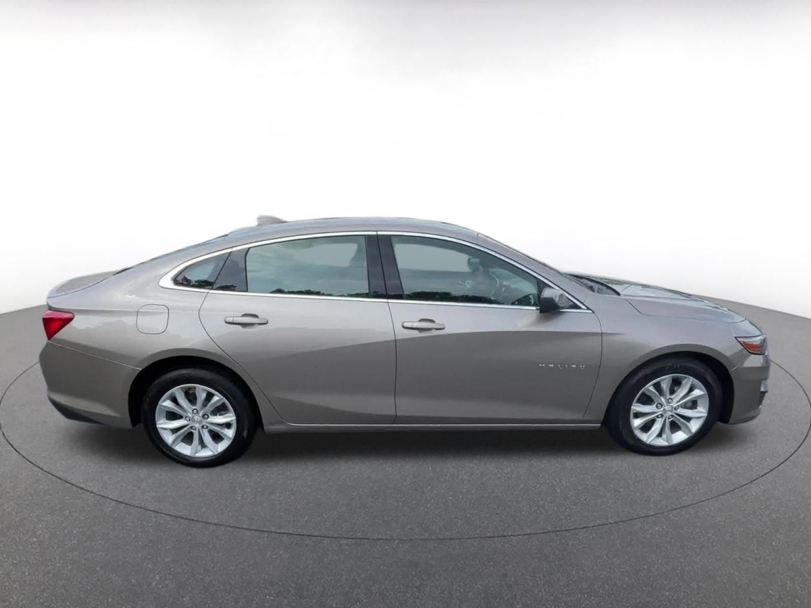 Thumbnail: 2024 Chevrolet Malibu - 16